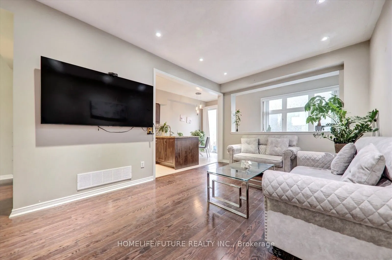 123 Silverwood Circle