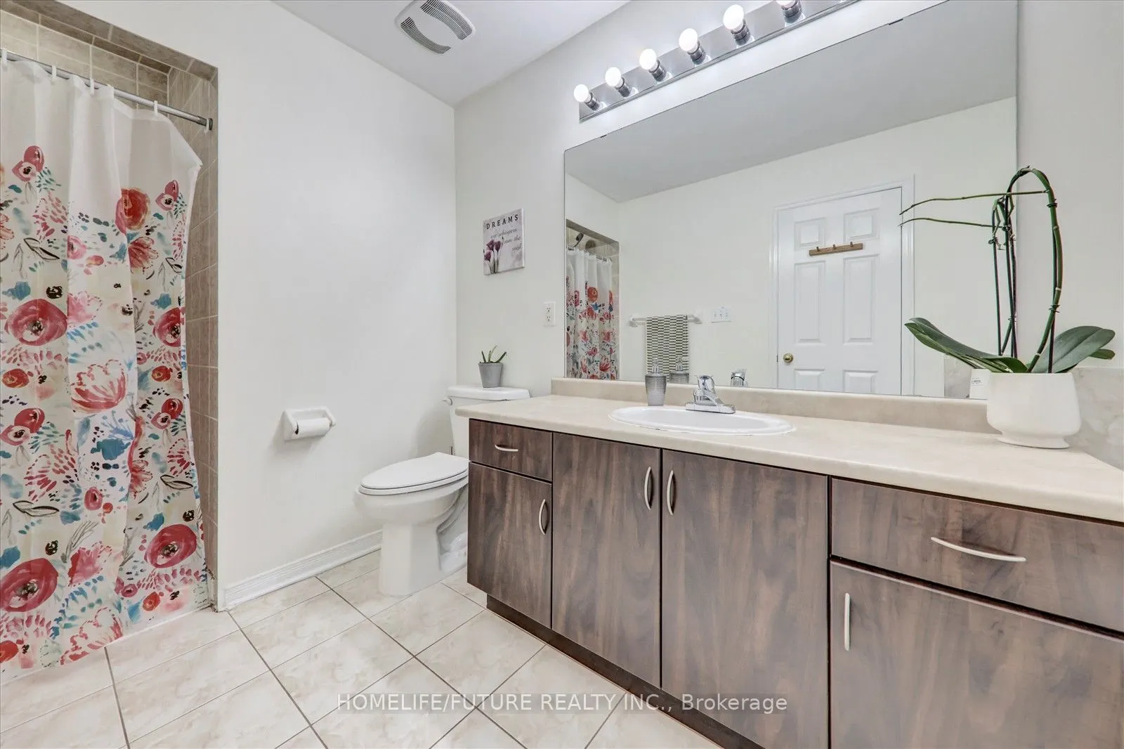 123 Silverwood Circle