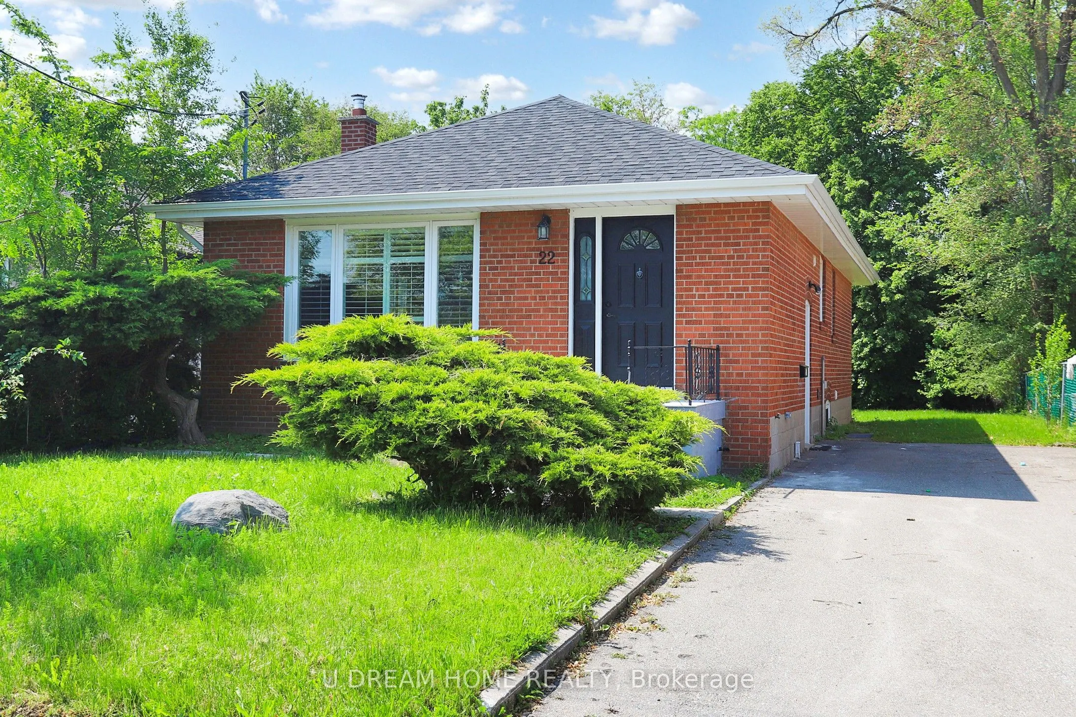 22 Wayne Avenue
