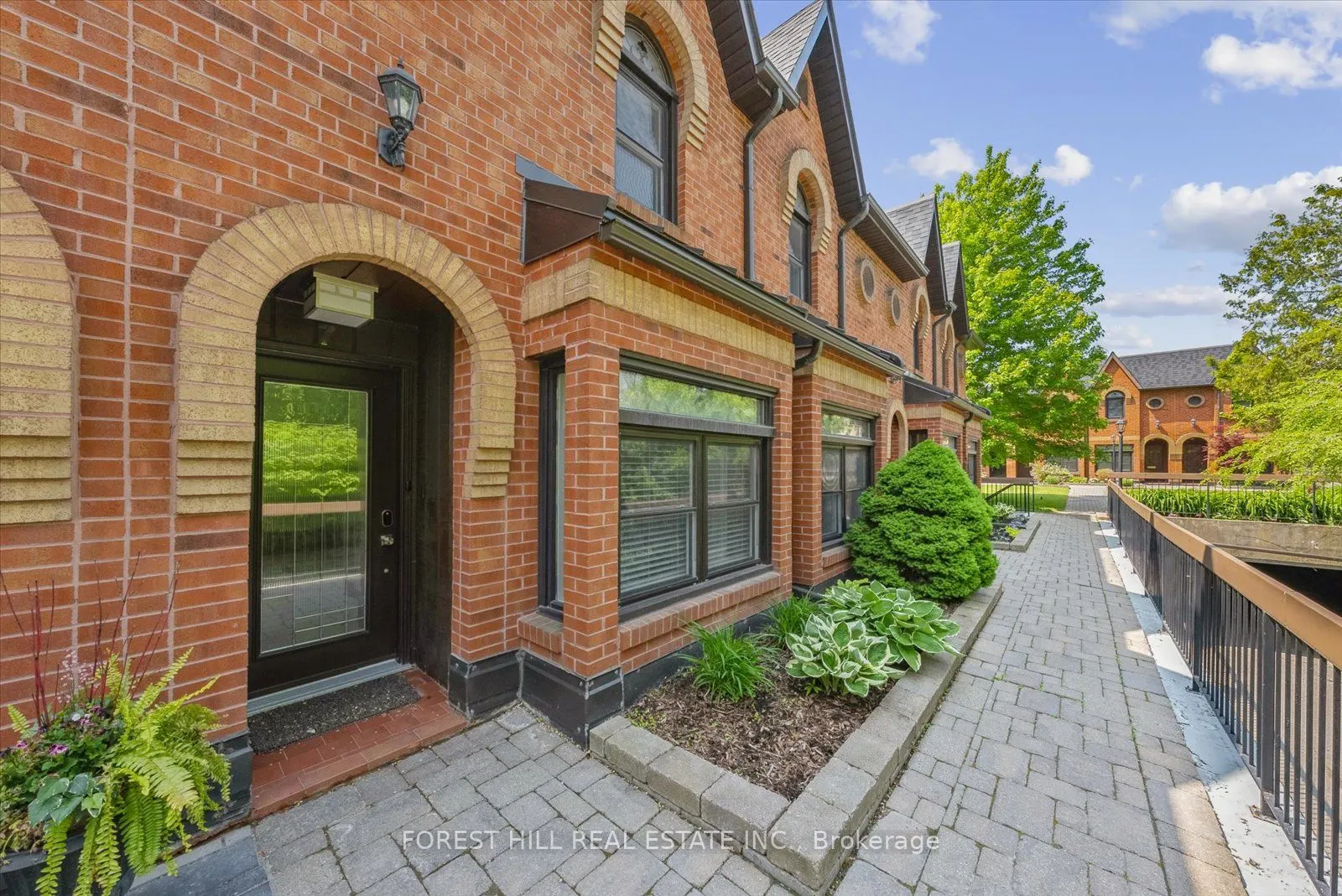 10 Buller Avenue, #7