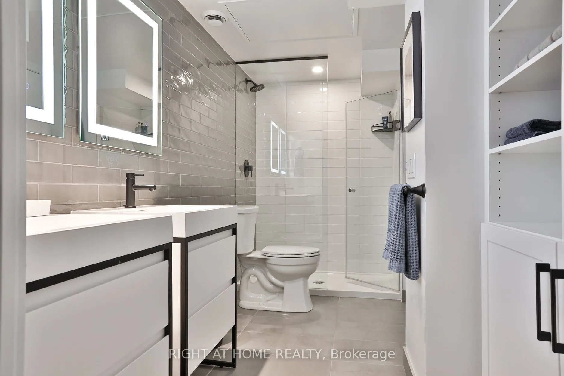150 Logan Avenue, #409