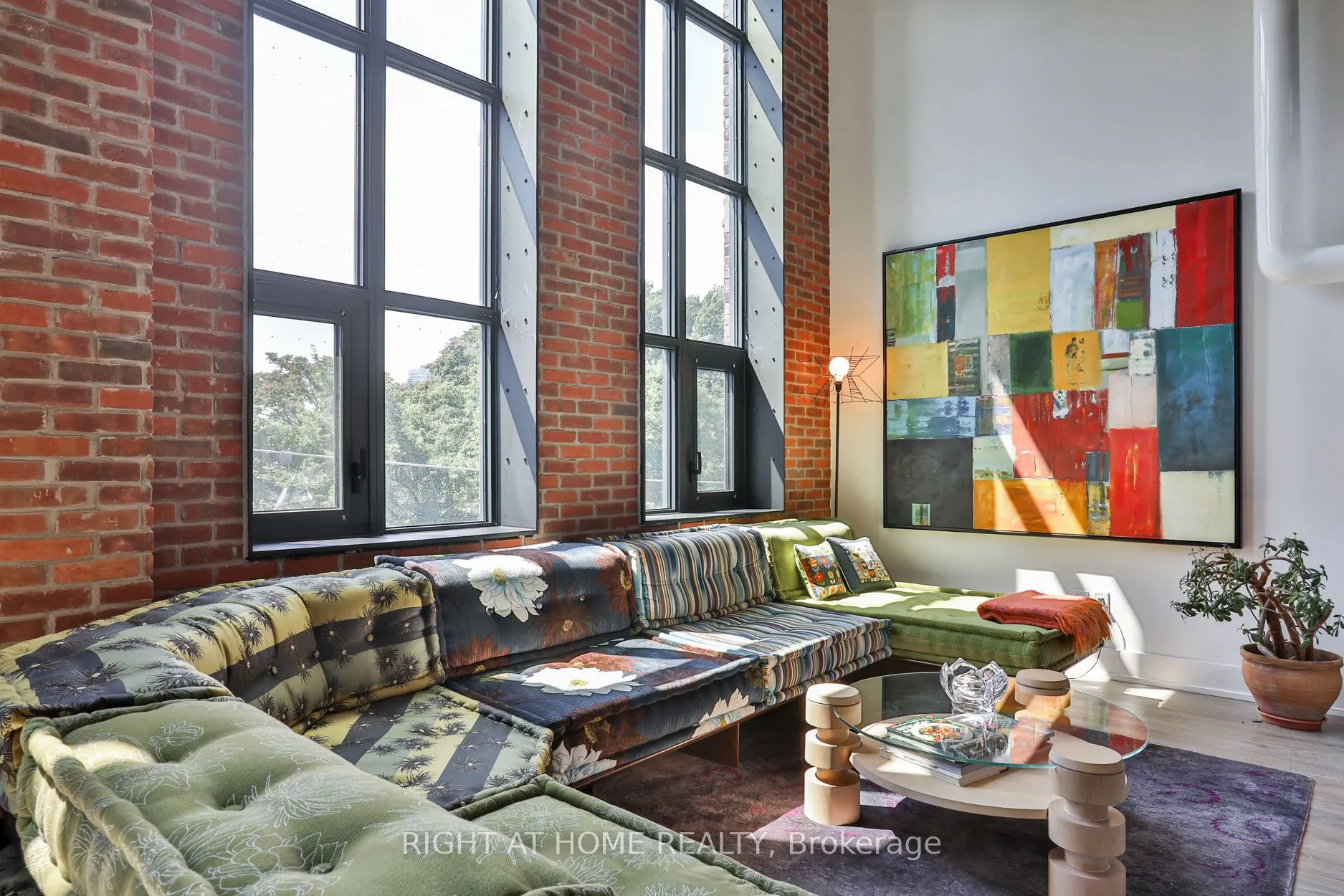 150 Logan Avenue, #409
