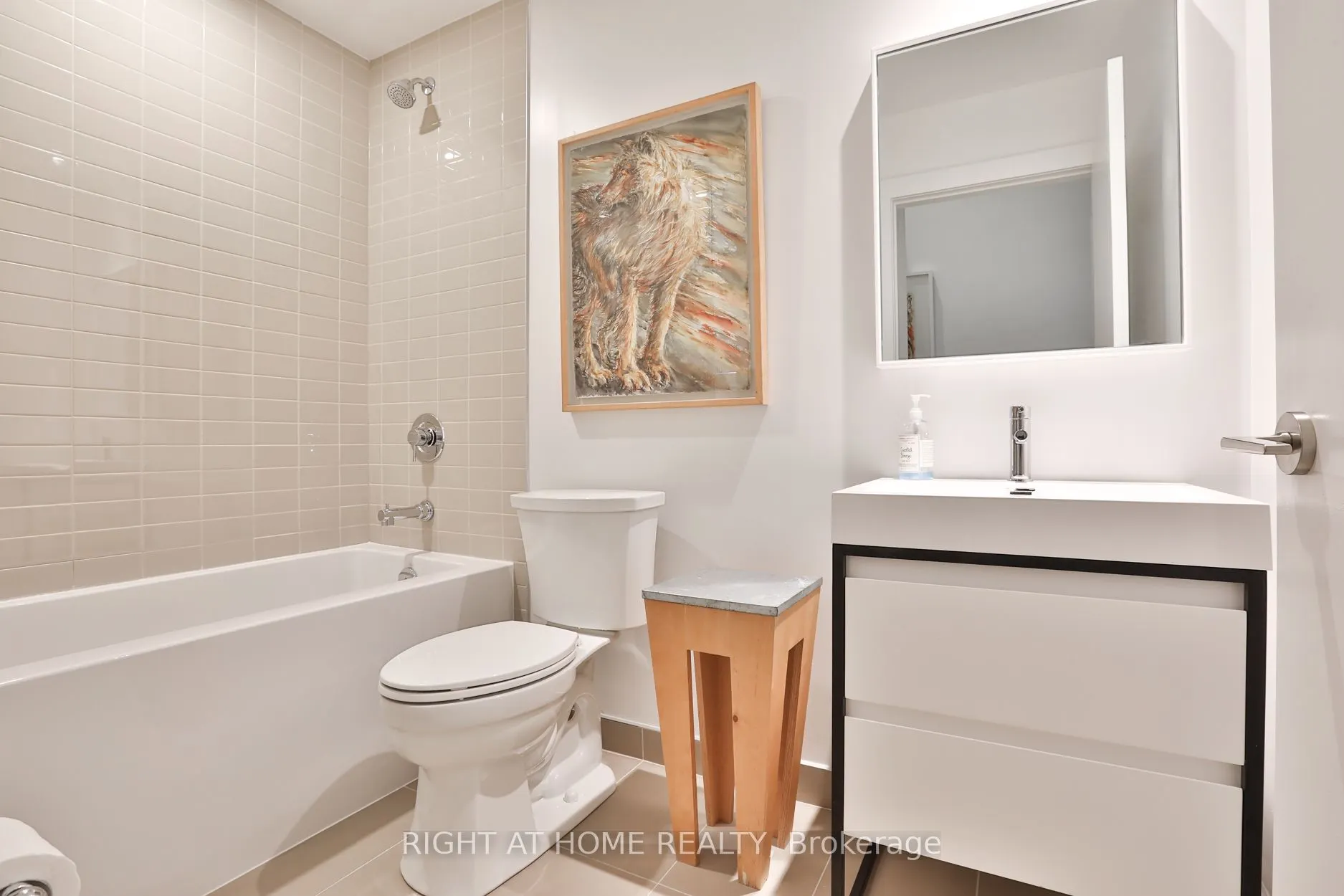 150 Logan Avenue, #409