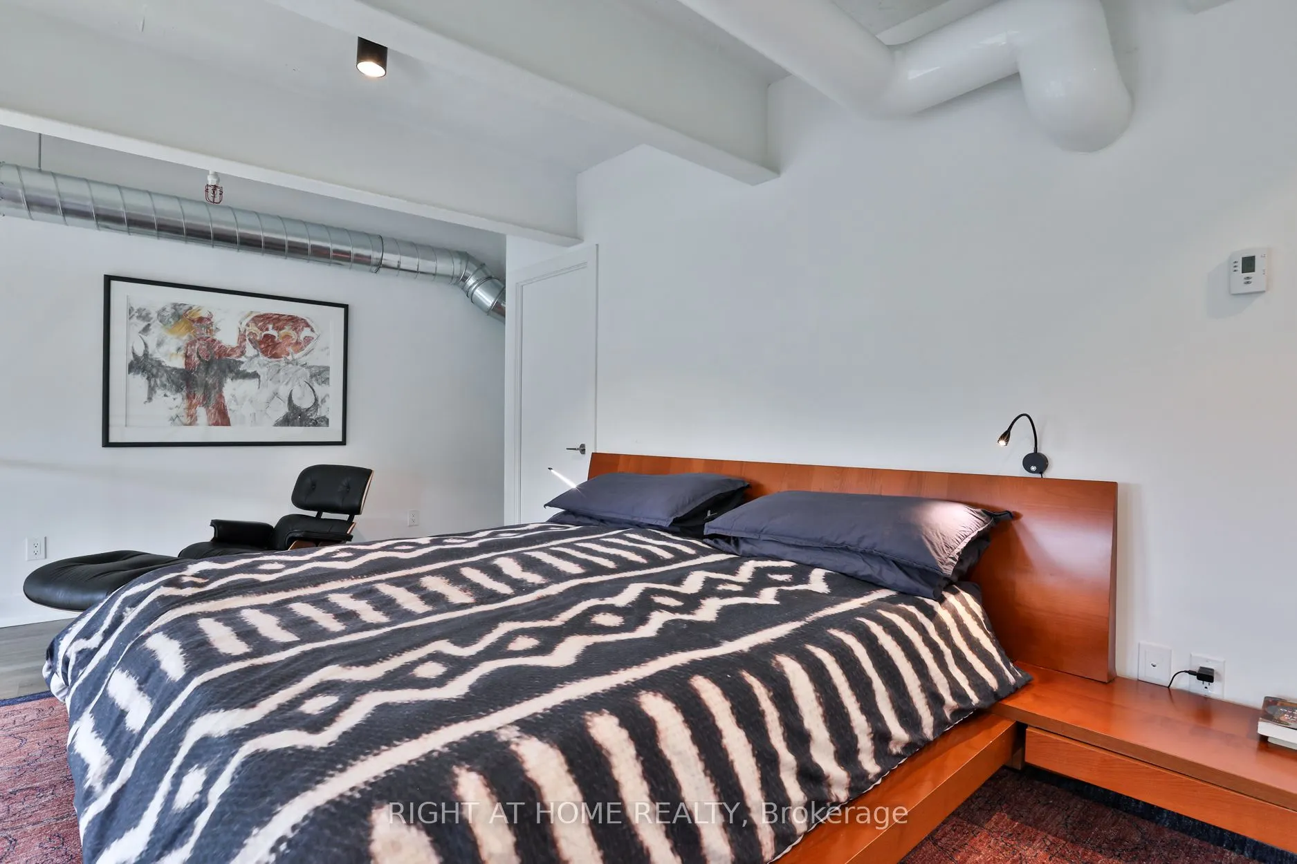 150 Logan Avenue, #409