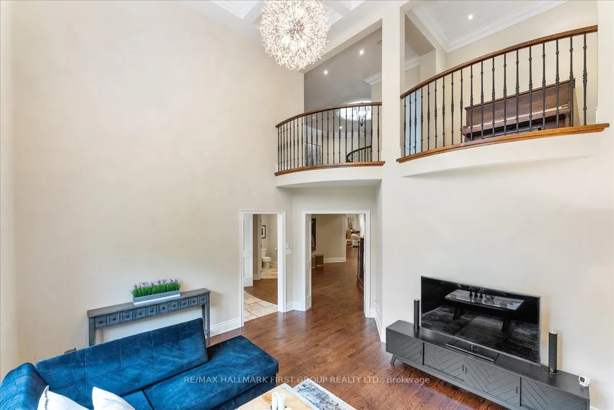 1475 Altona Road