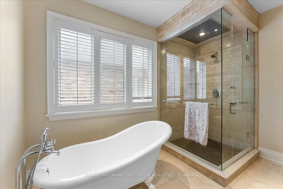 1475 Altona Road
