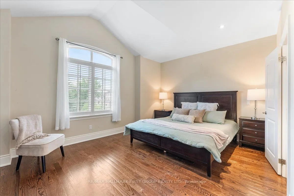 1475 Altona Road