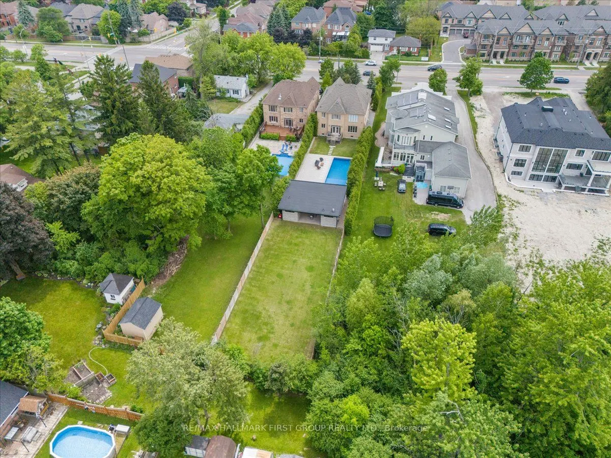 1475 Altona Road