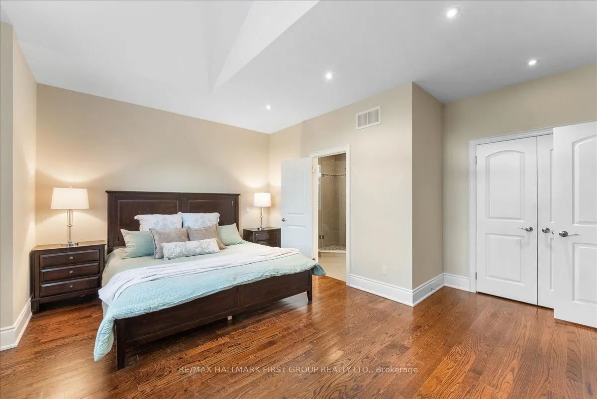 1475 Altona Road