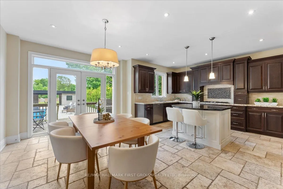 1475 Altona Road