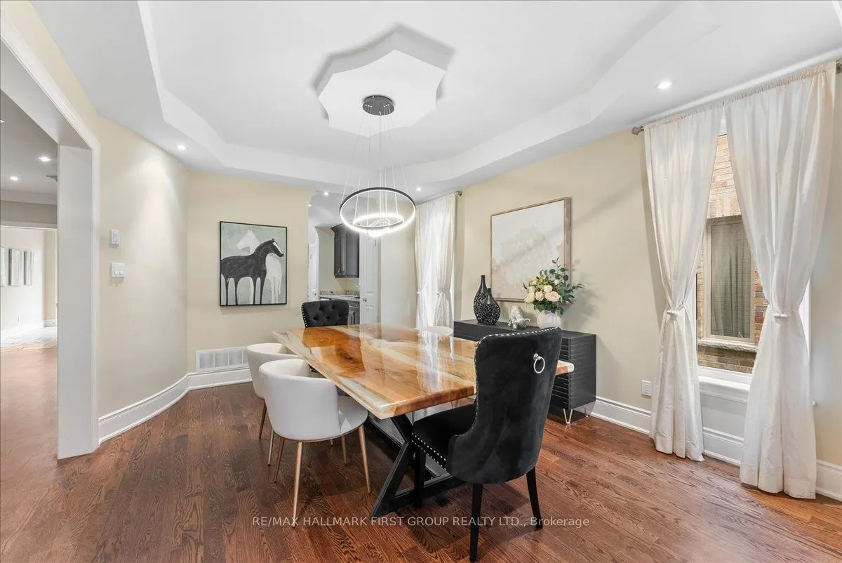 1475 Altona Road