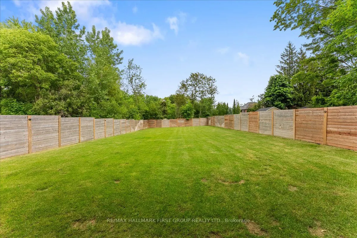 1475 Altona Road