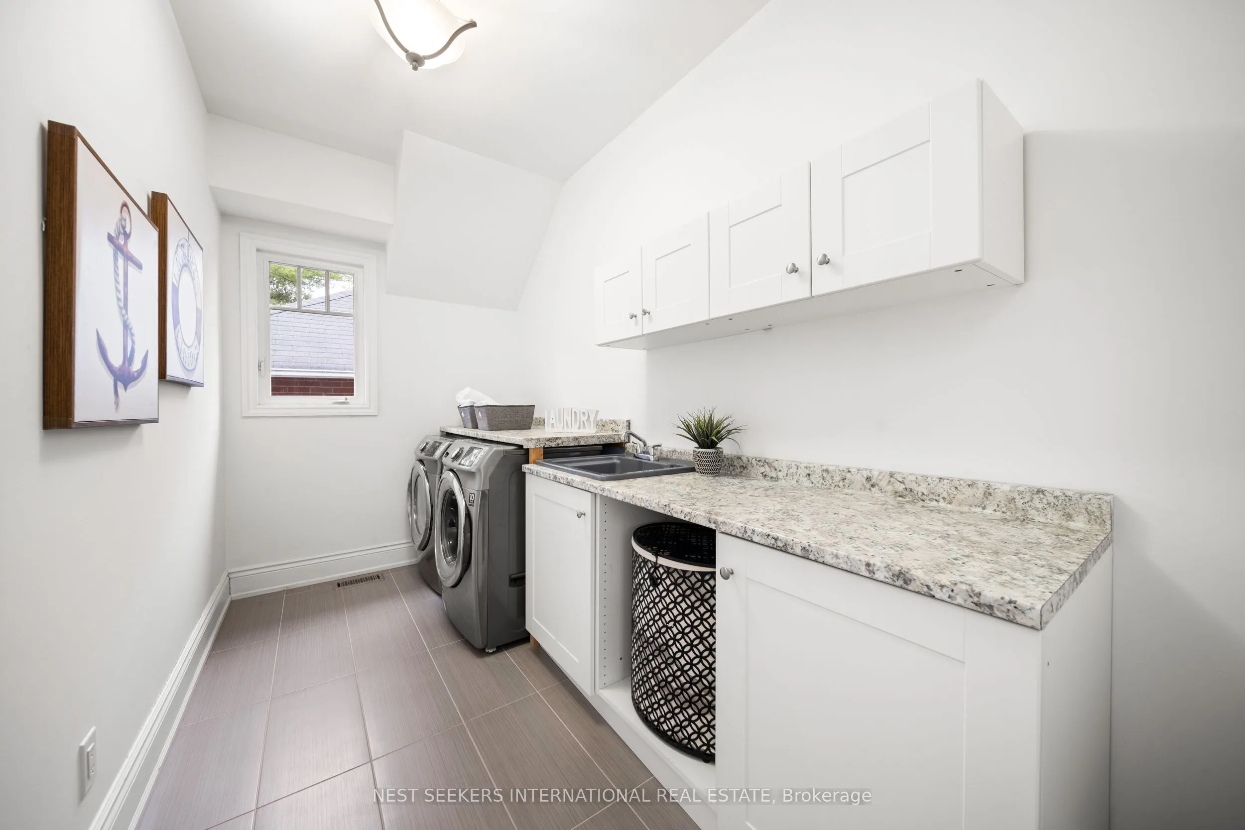 117 Parkview Hill Crescent