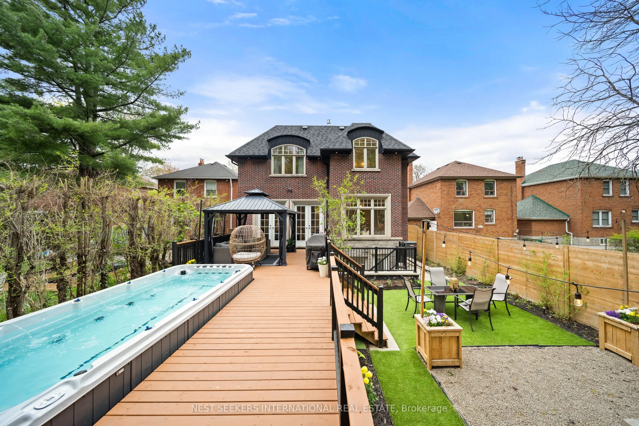 117 Parkview Hill Crescent