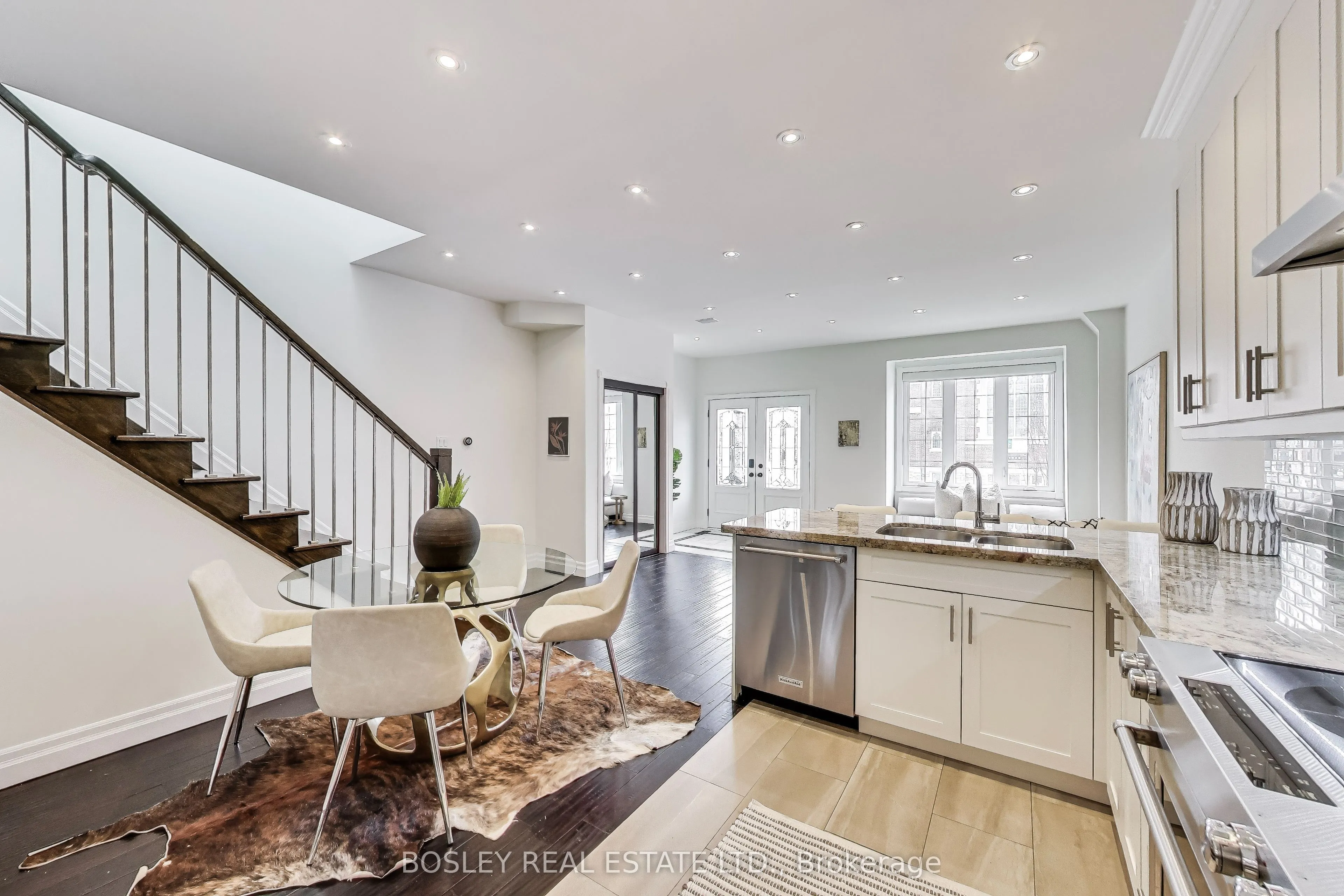 1033 Woodbine Avenue, #Upper