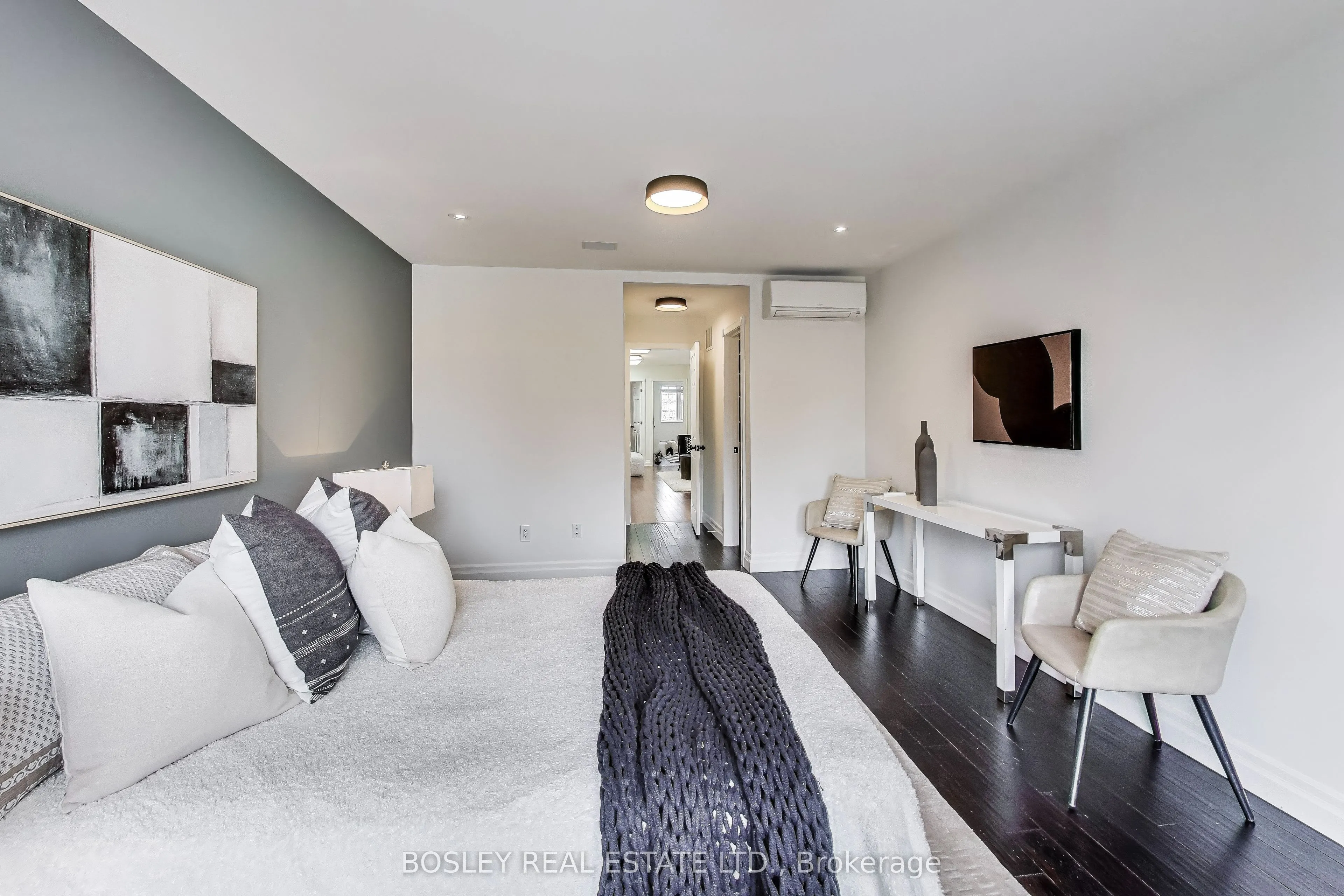 1033 Woodbine Avenue, #Upper