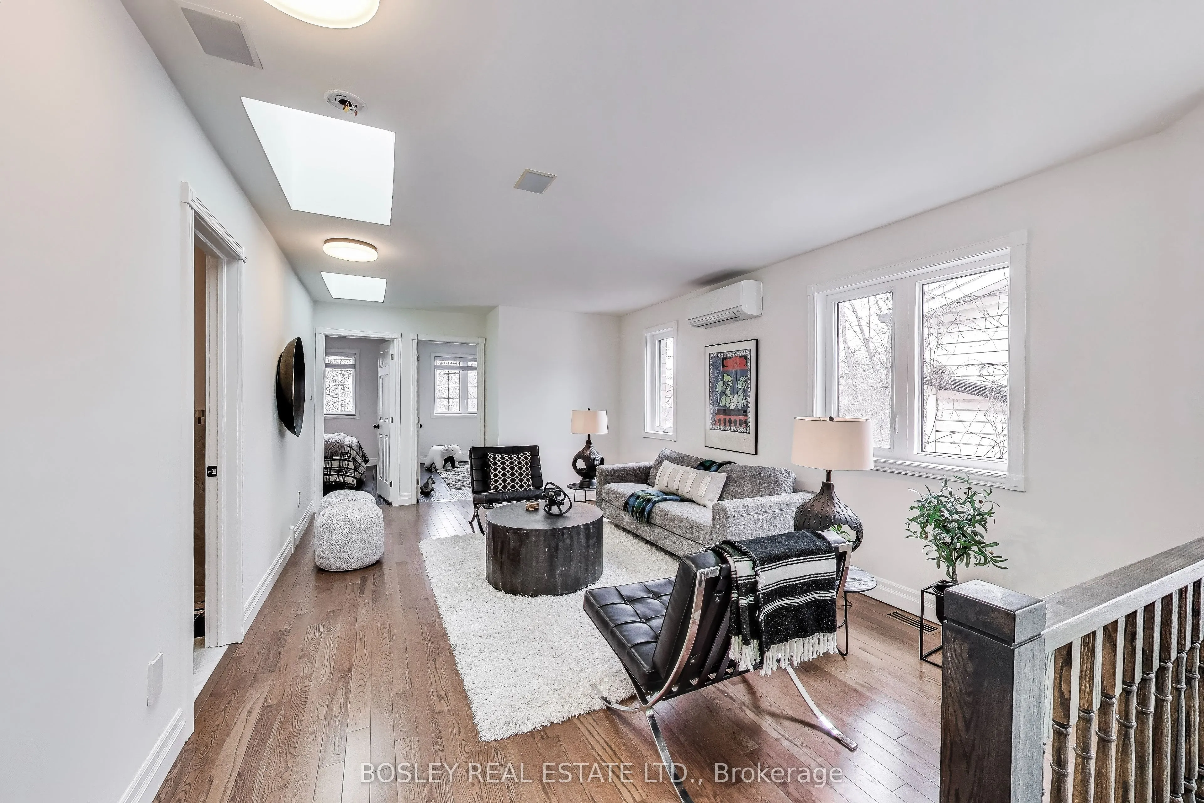 1033 Woodbine Avenue, #Upper