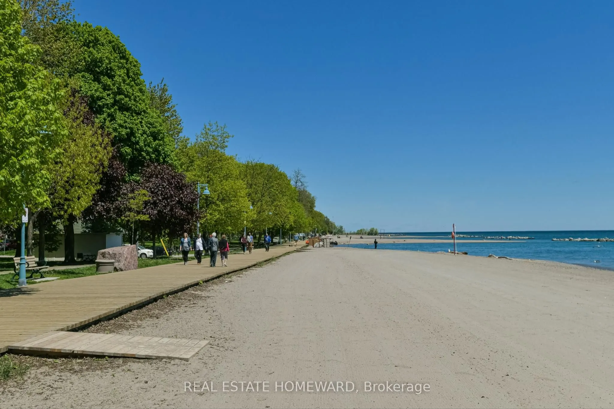 601 Kingston Road, #209