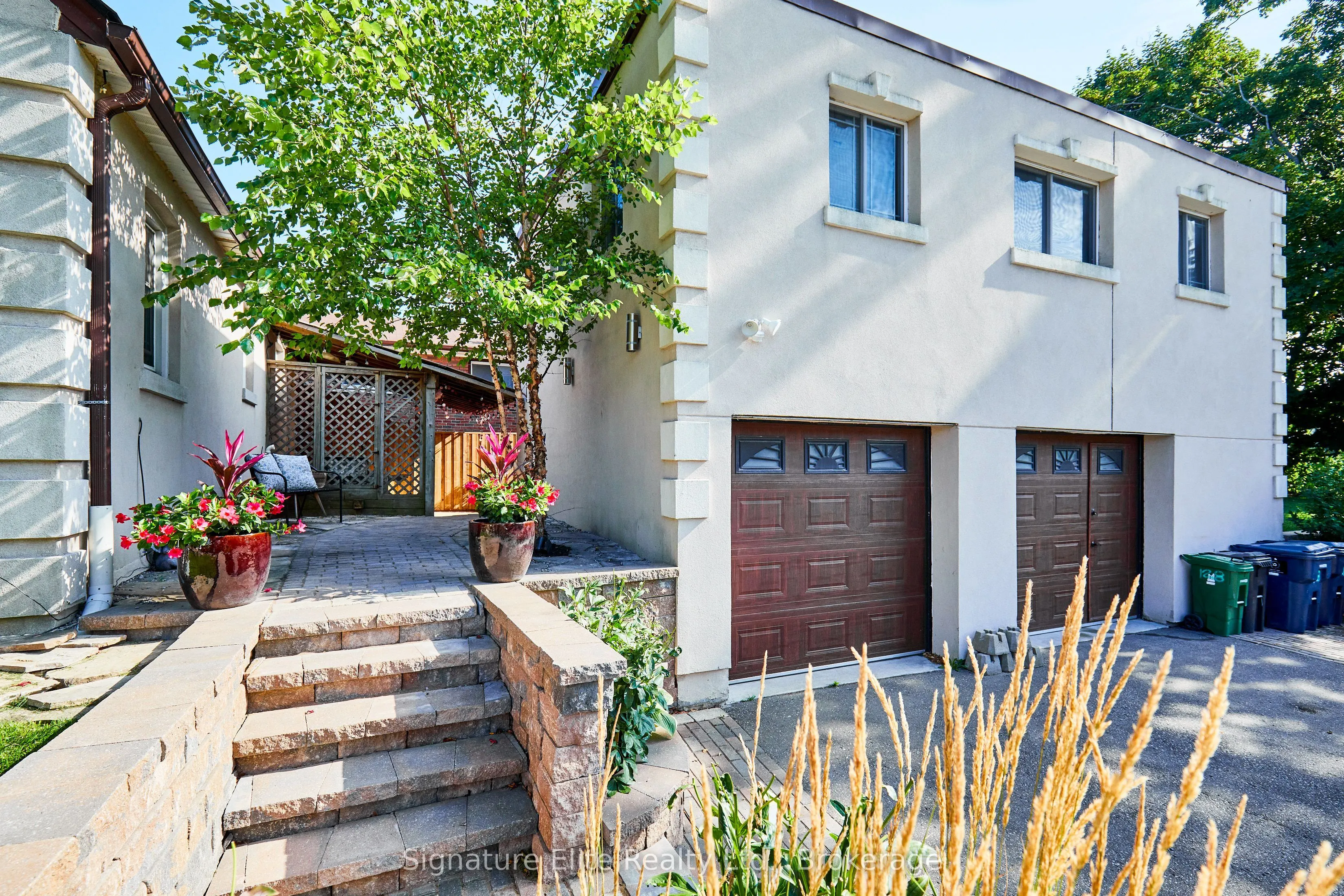 128 Harewood Avenue