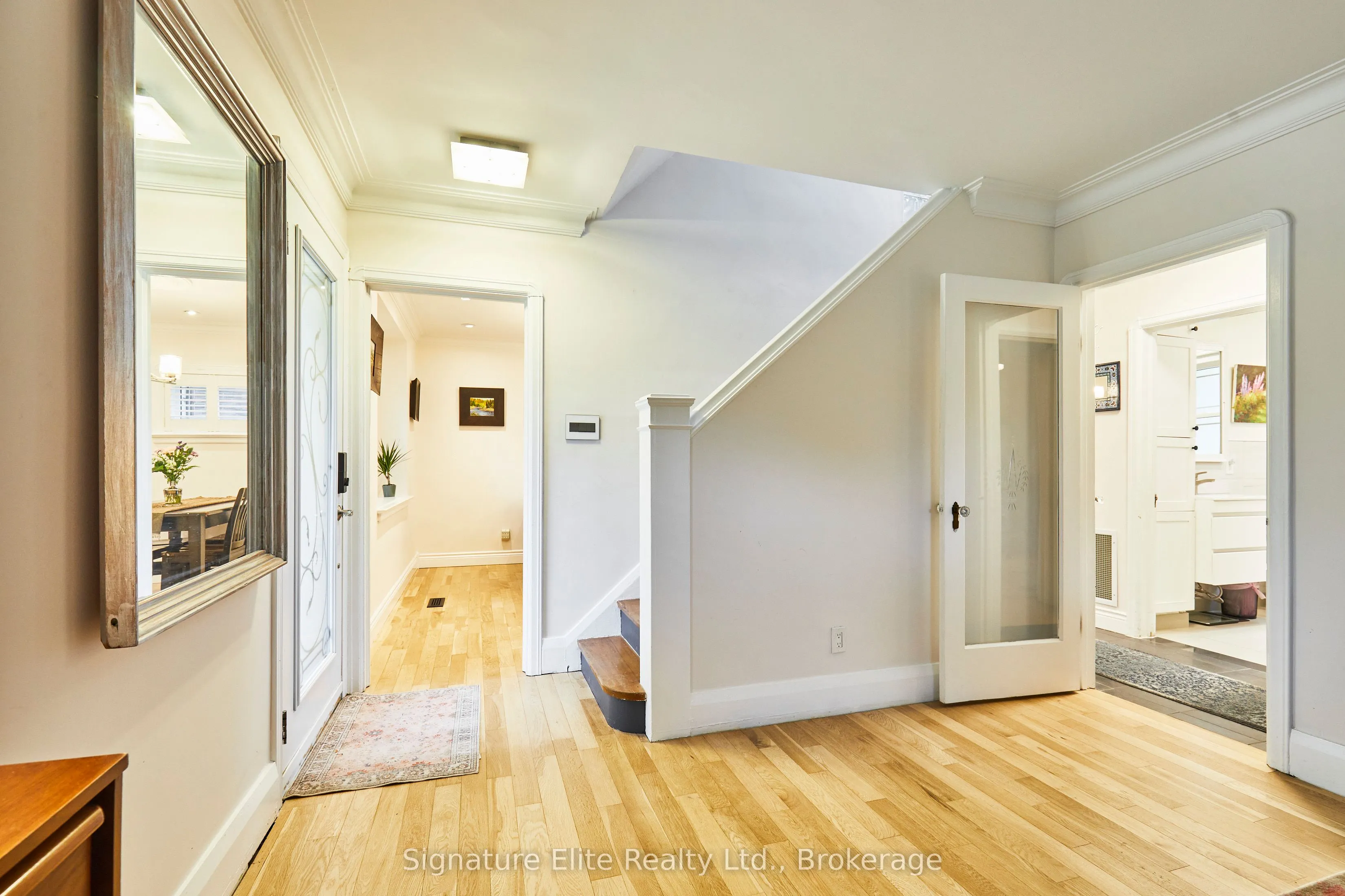 128 Harewood Avenue