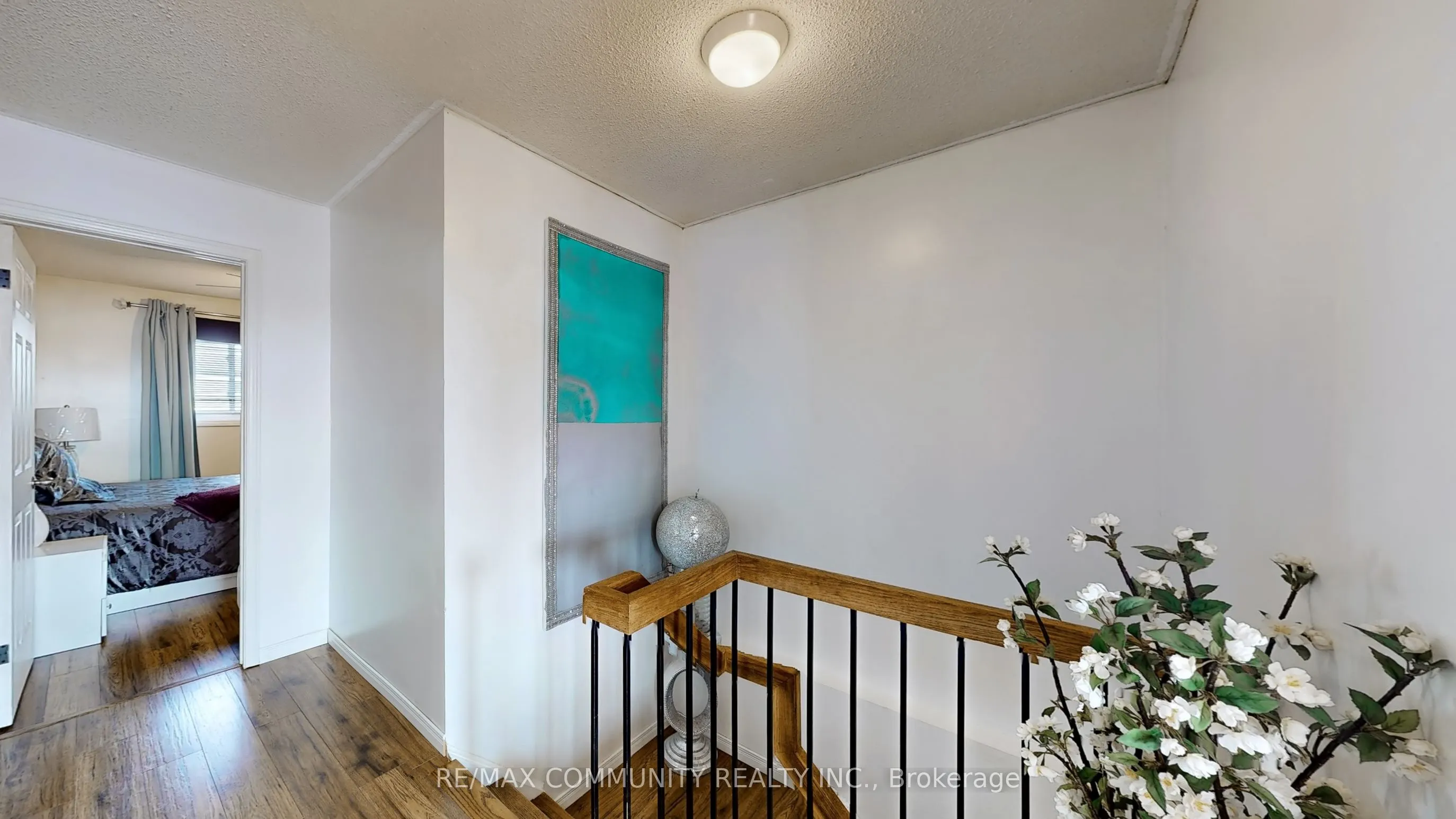 27 Granada Crescent