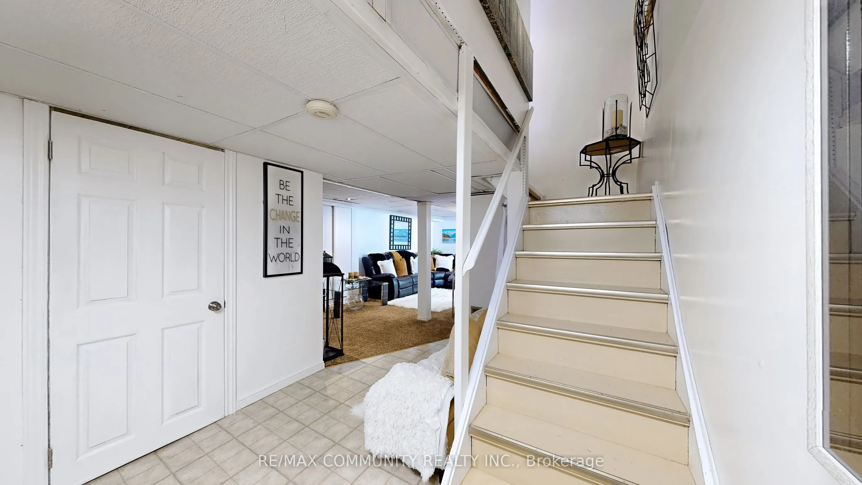 27 Granada Crescent