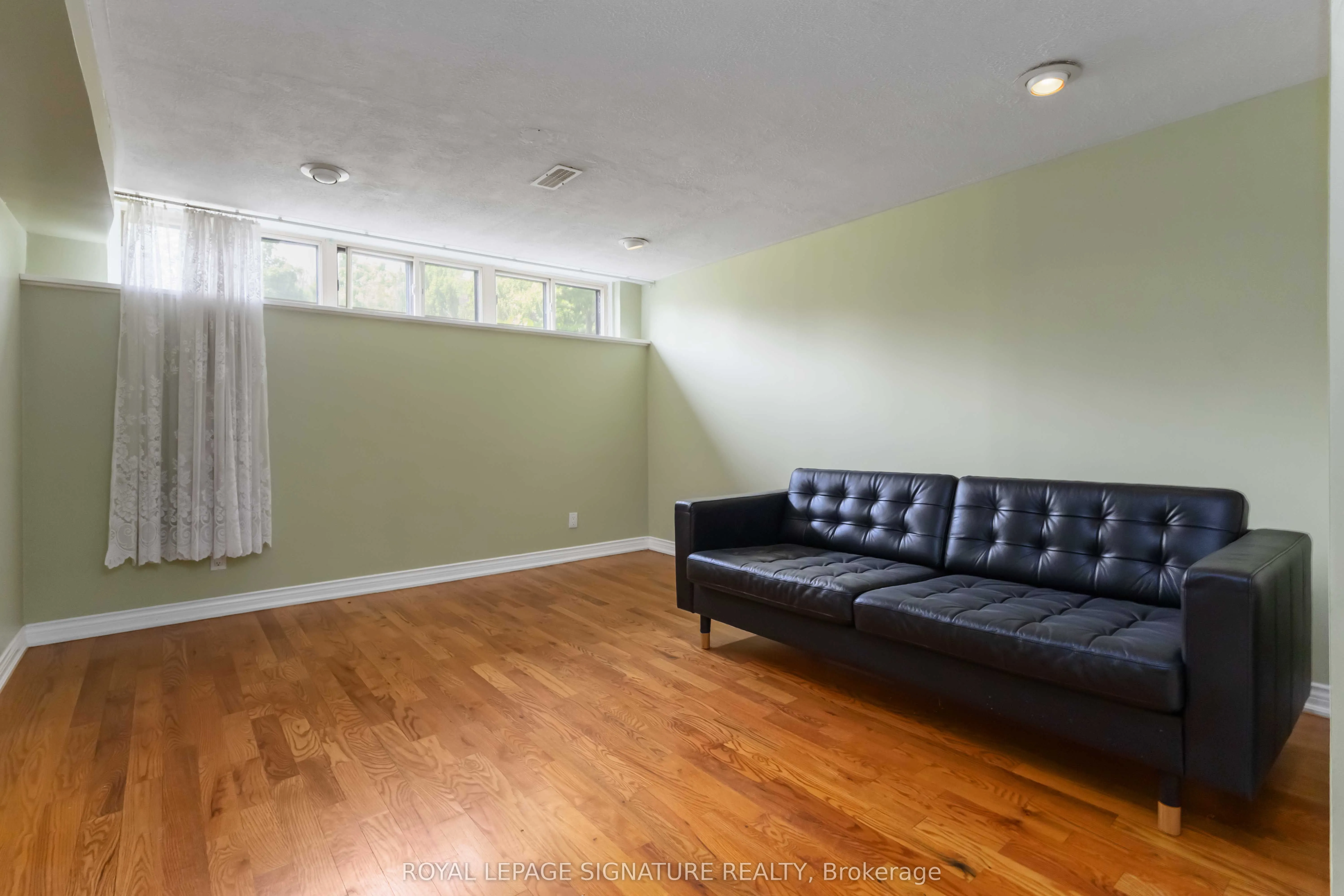 143 Rodda Boulevard