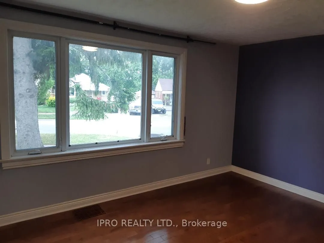 38 Kawartha Avenue