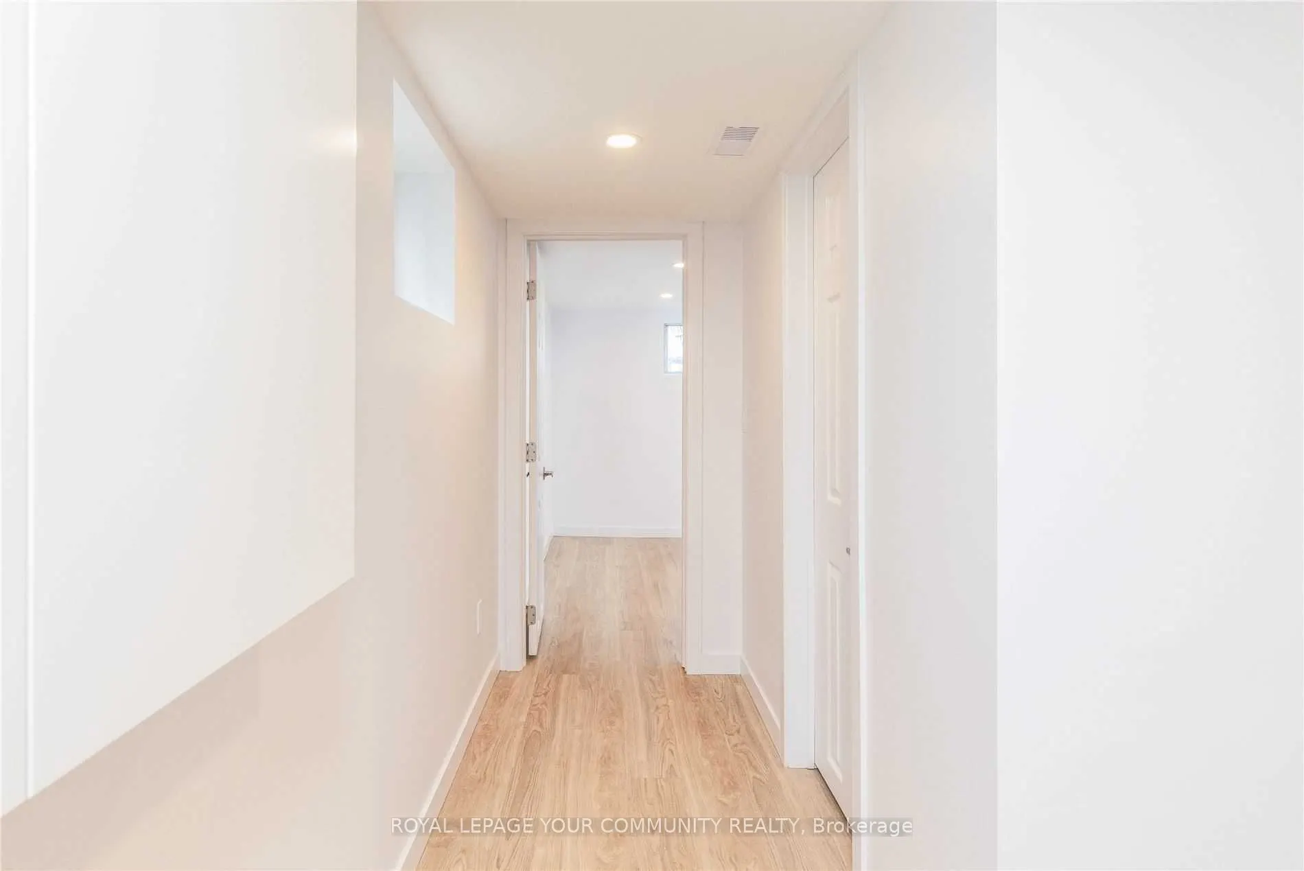 1370 Woodbine Avenue, #Lower