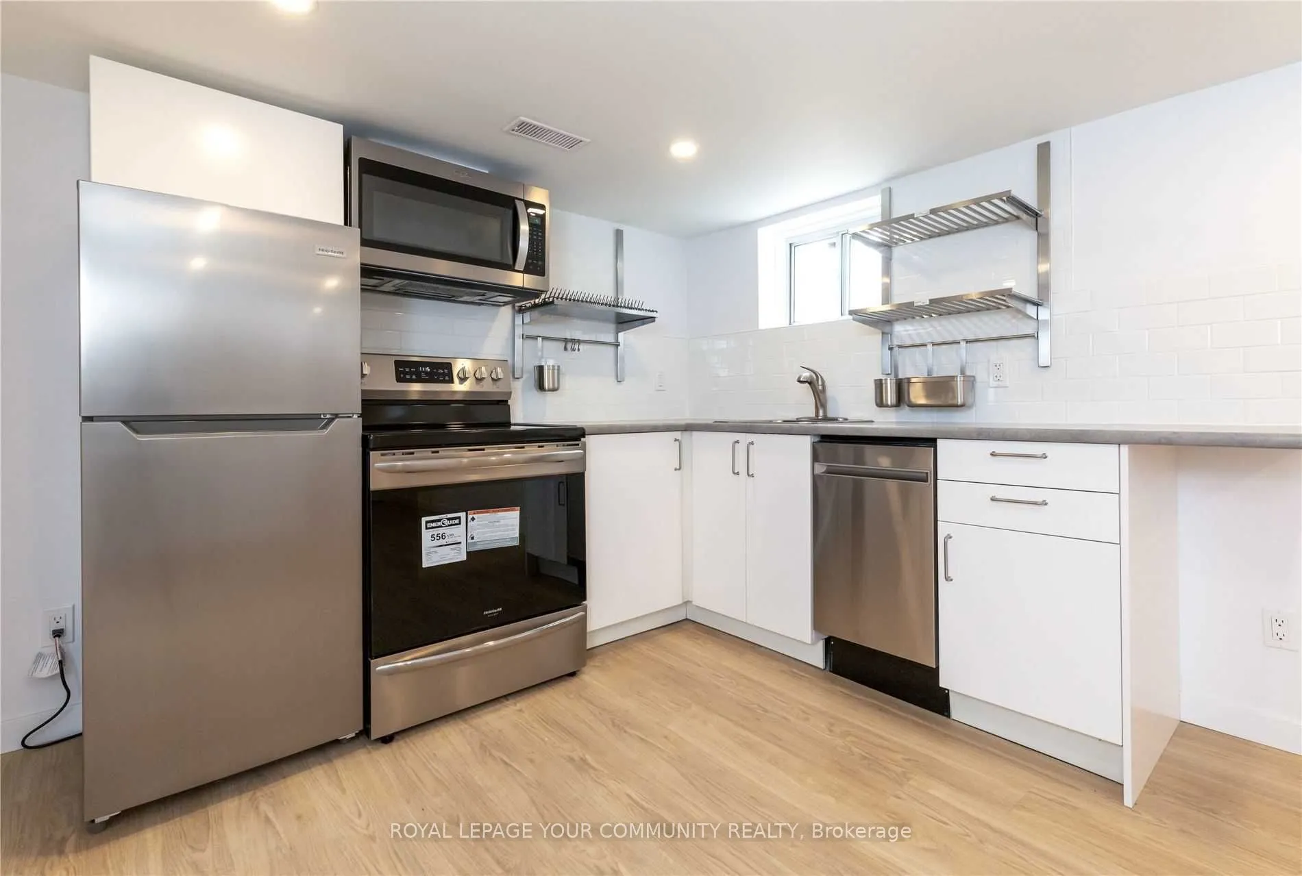 1370 Woodbine Avenue, #Lower