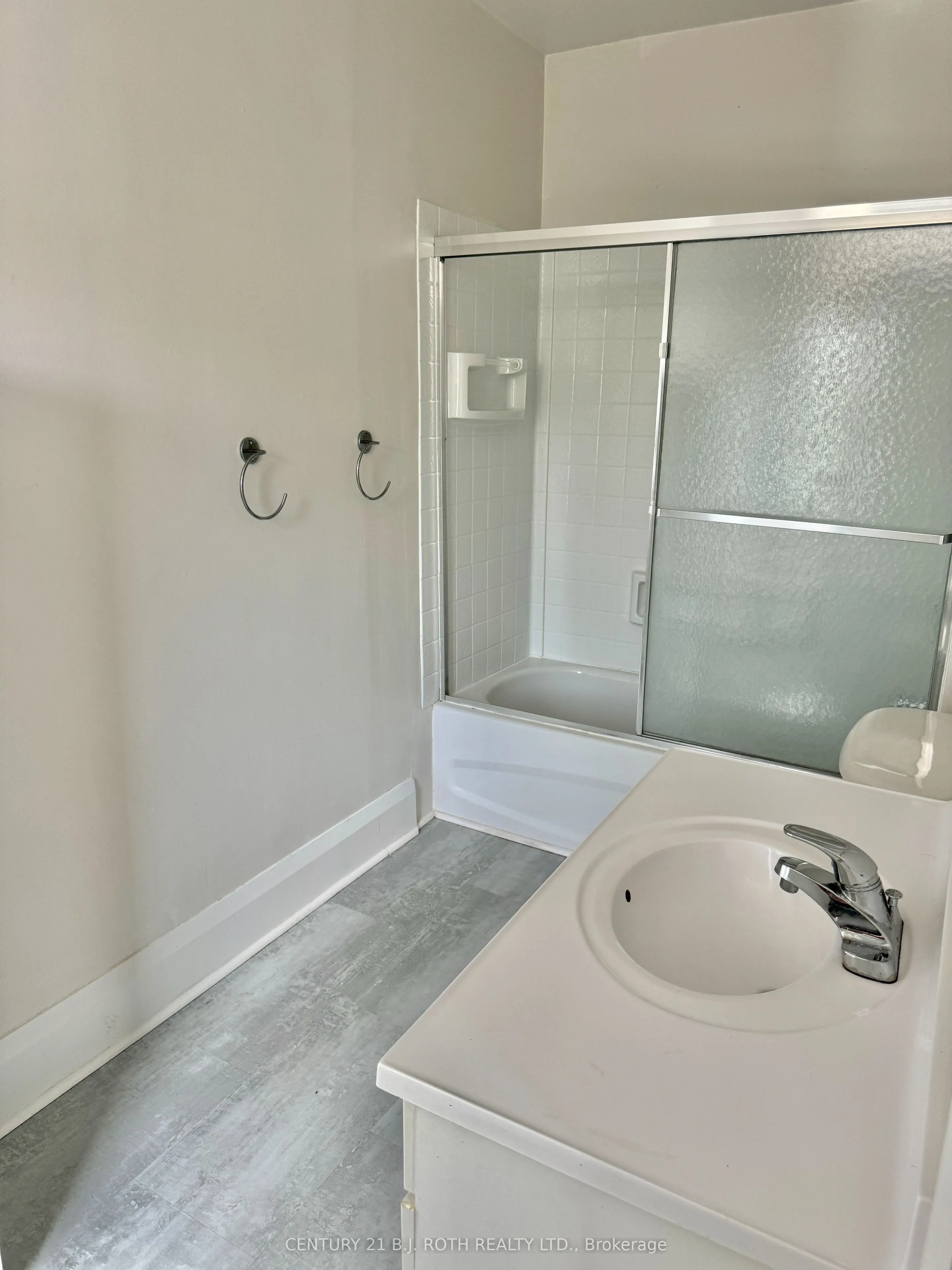 177 Queen Street, #2