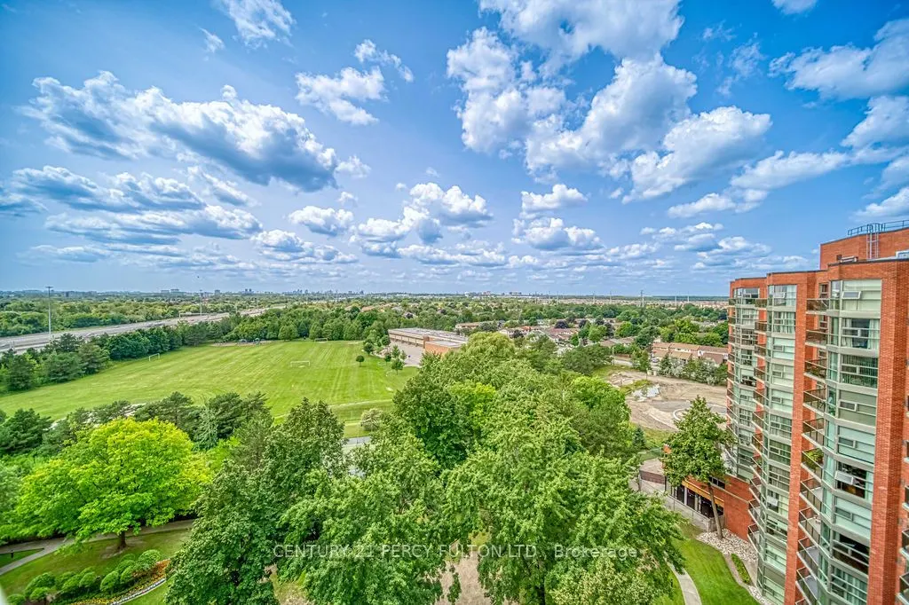 20 Dean Park Road, #1215