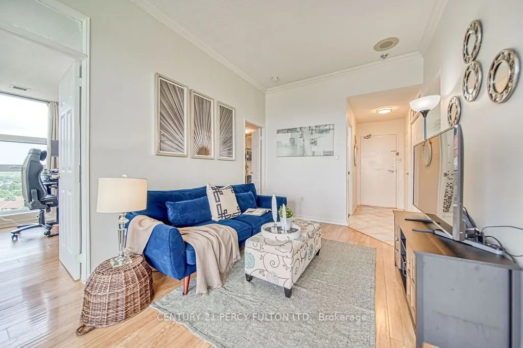 20 Dean Park Road, #1215