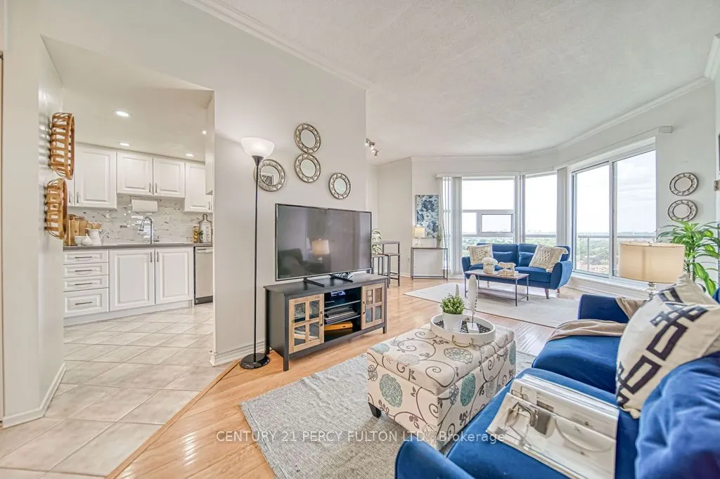 20 Dean Park Road, #1215