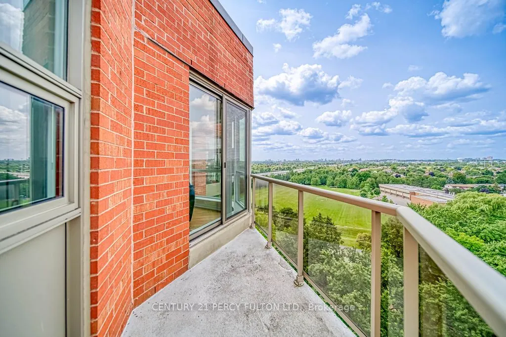 20 Dean Park Road, #1215