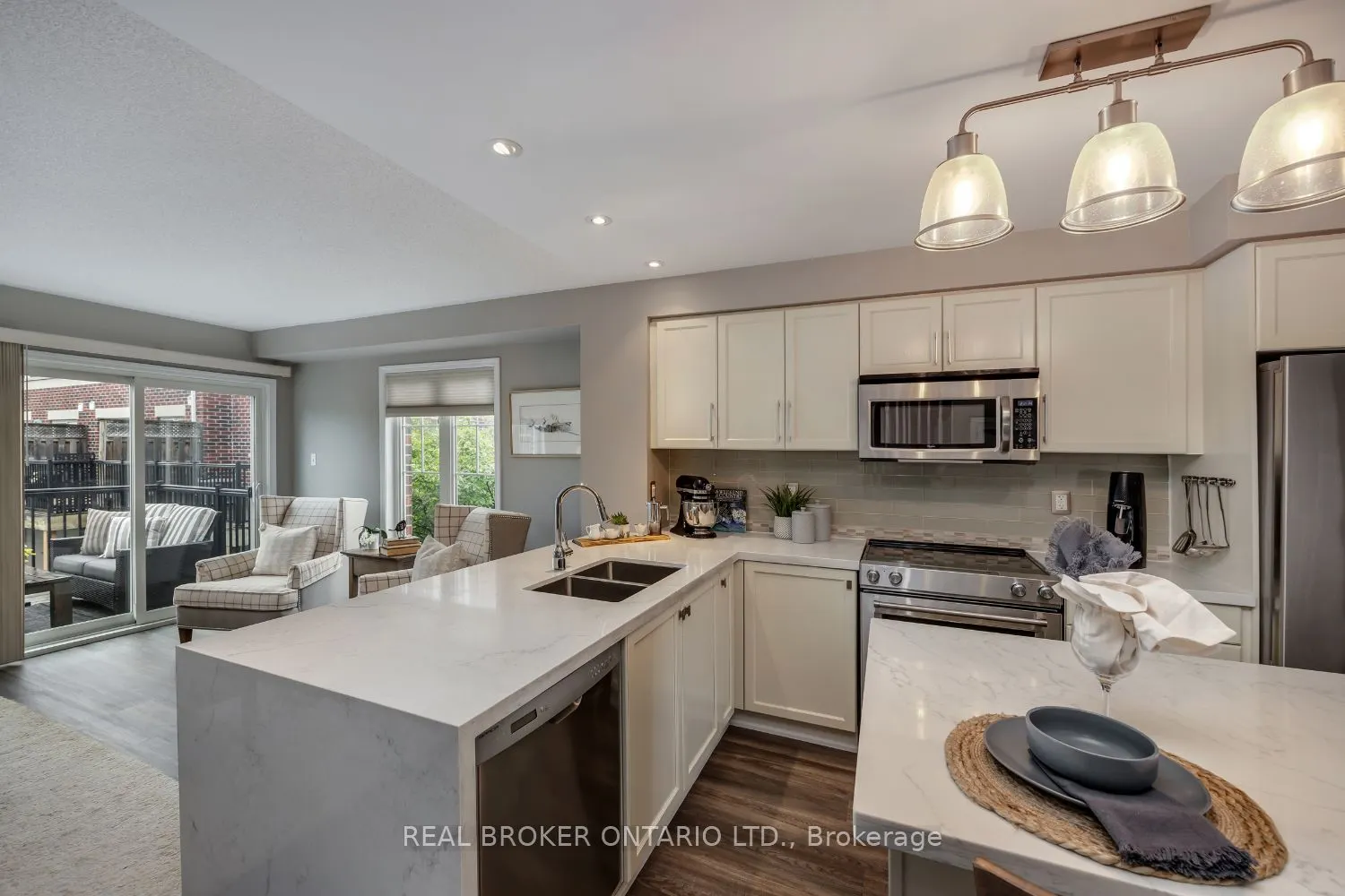 571 Longworth Avenue, #9