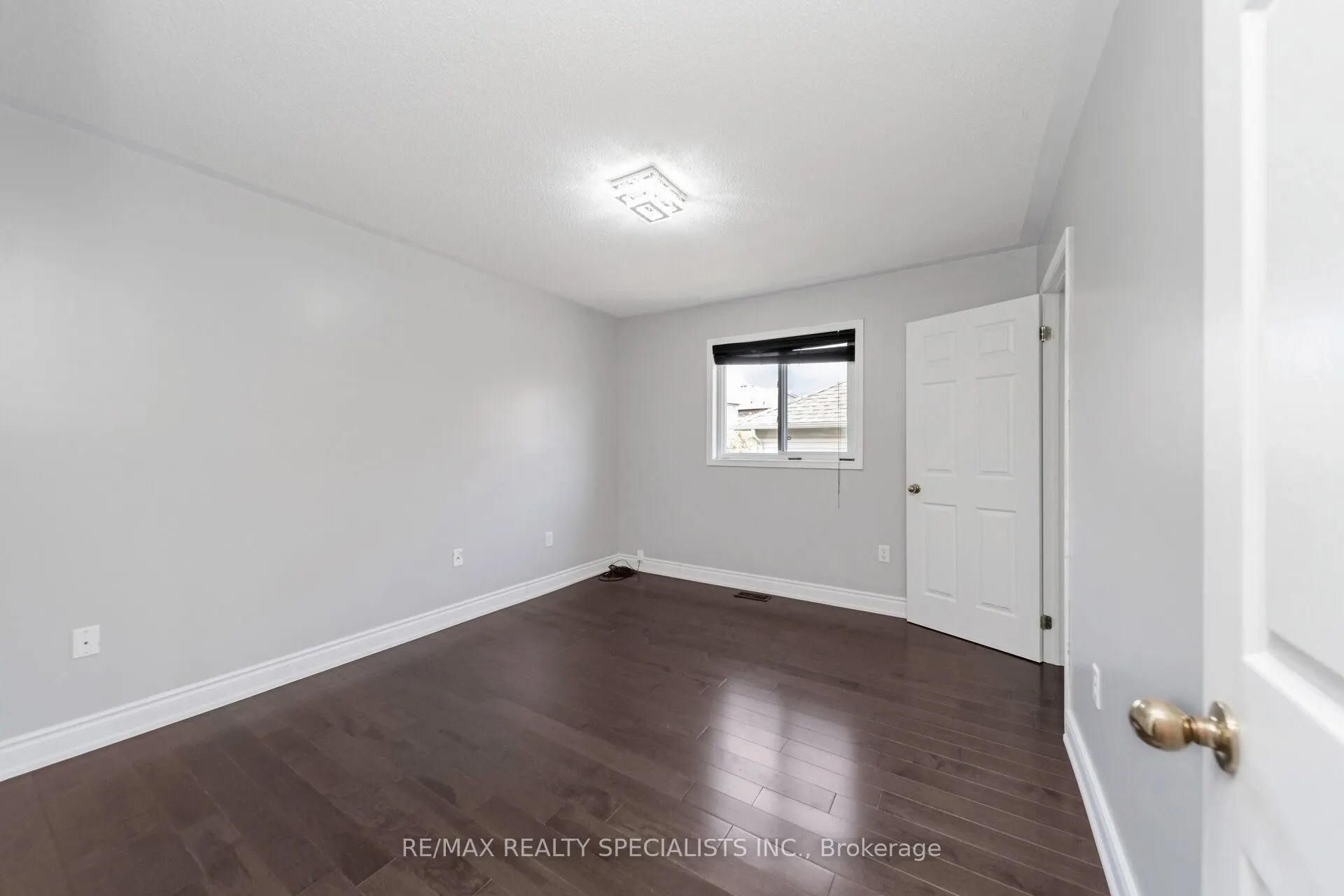 91 Laprade Square