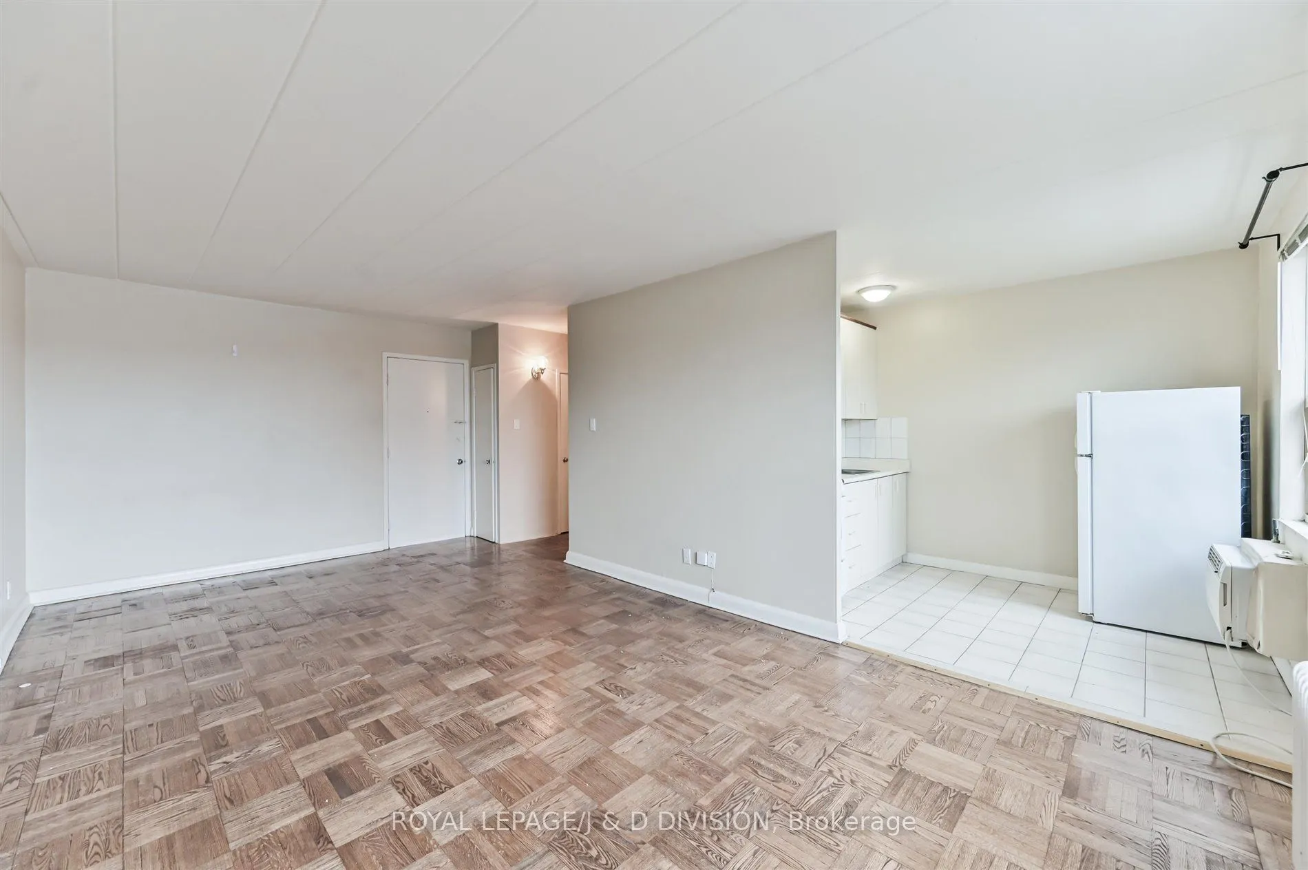 325 Sammon Avenue, #304