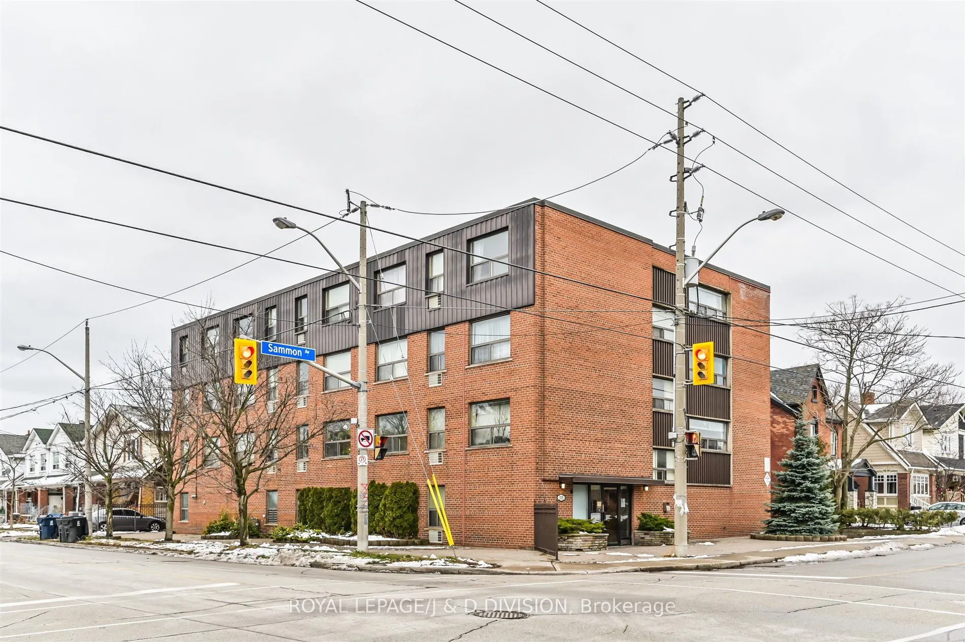 325 Sammon Avenue, #304