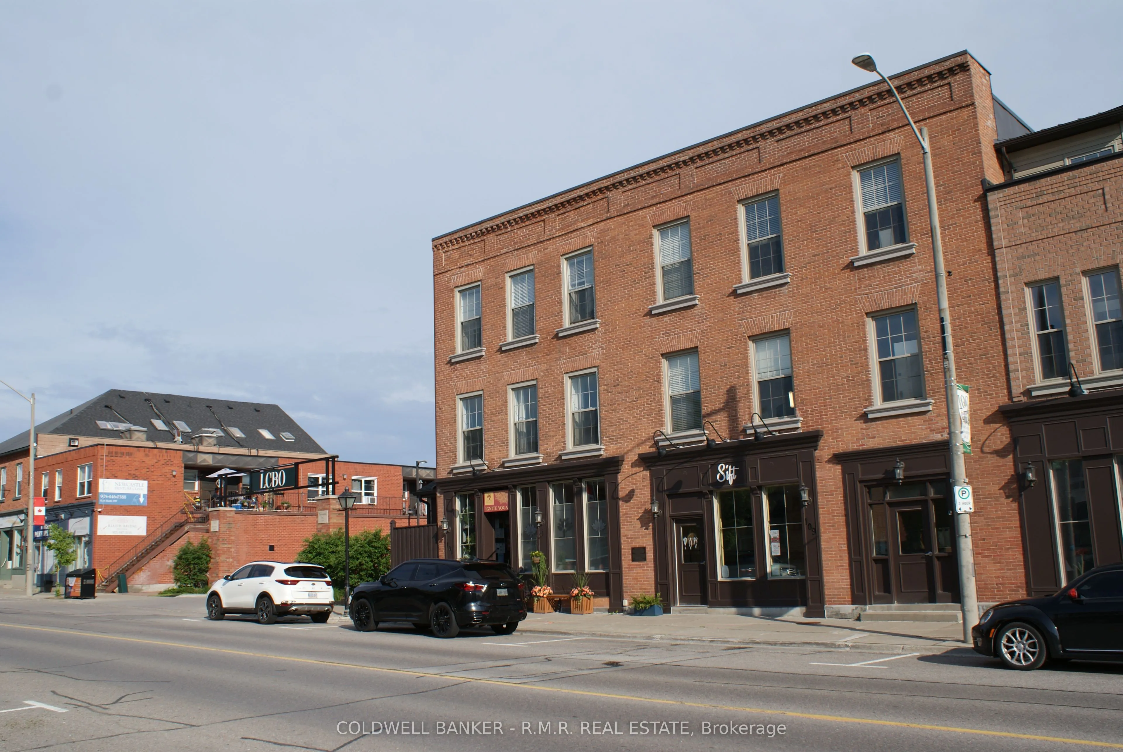 108 King Avenue W