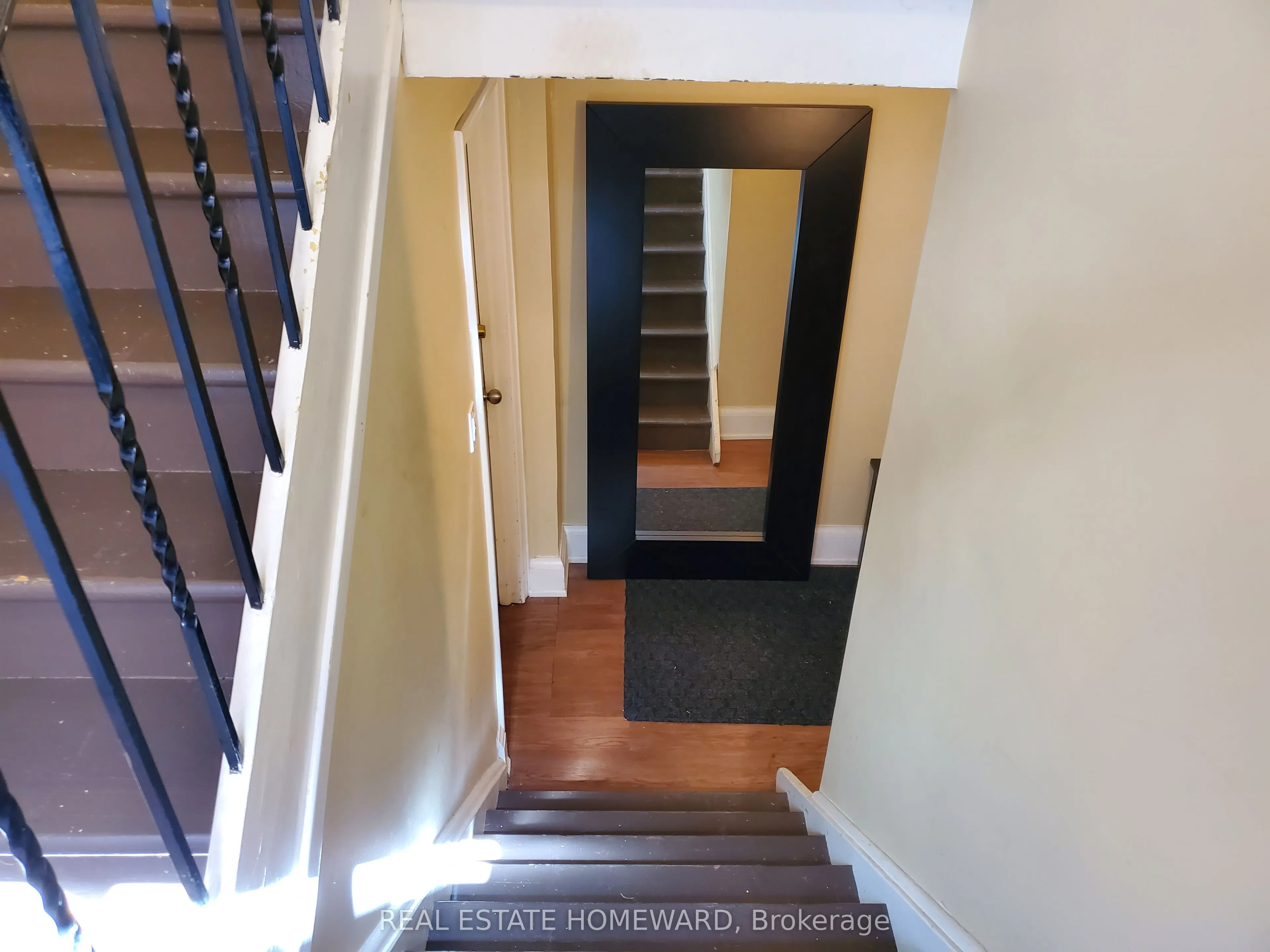 21 Love Crescent, #Lower