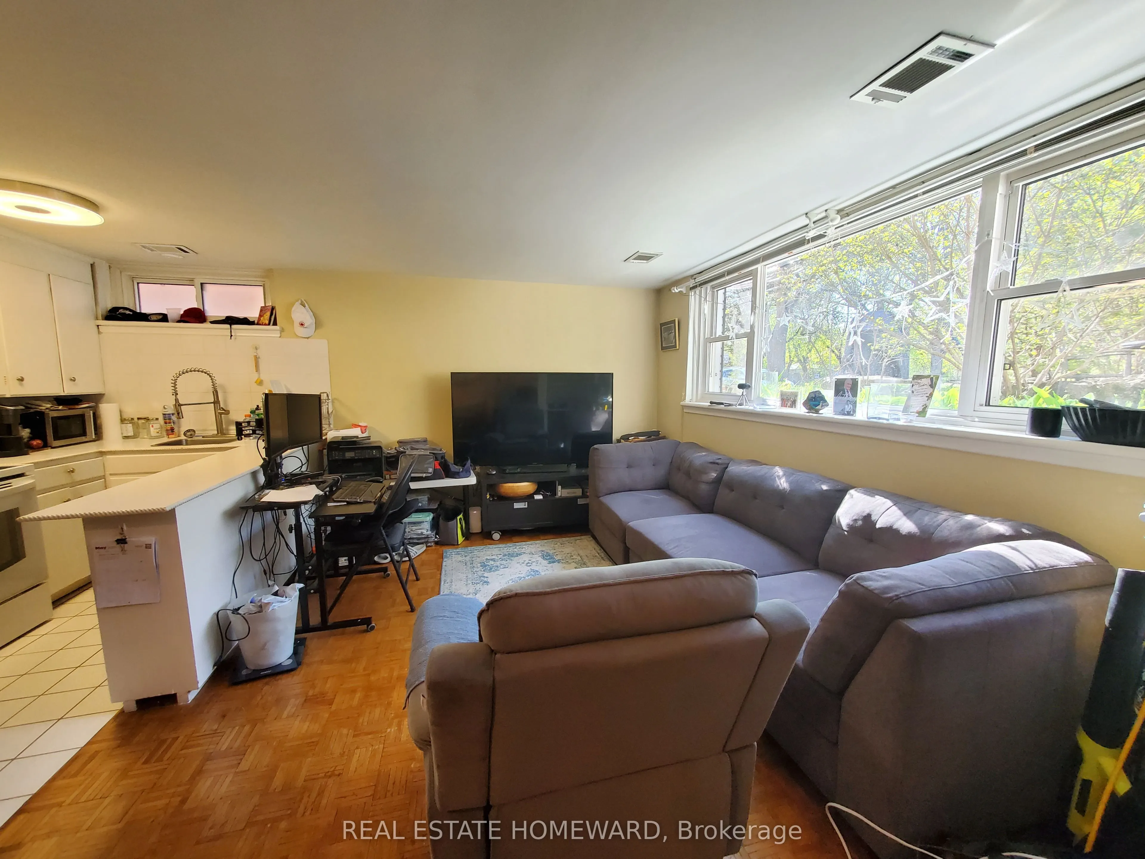 21 Love Crescent, #Lower