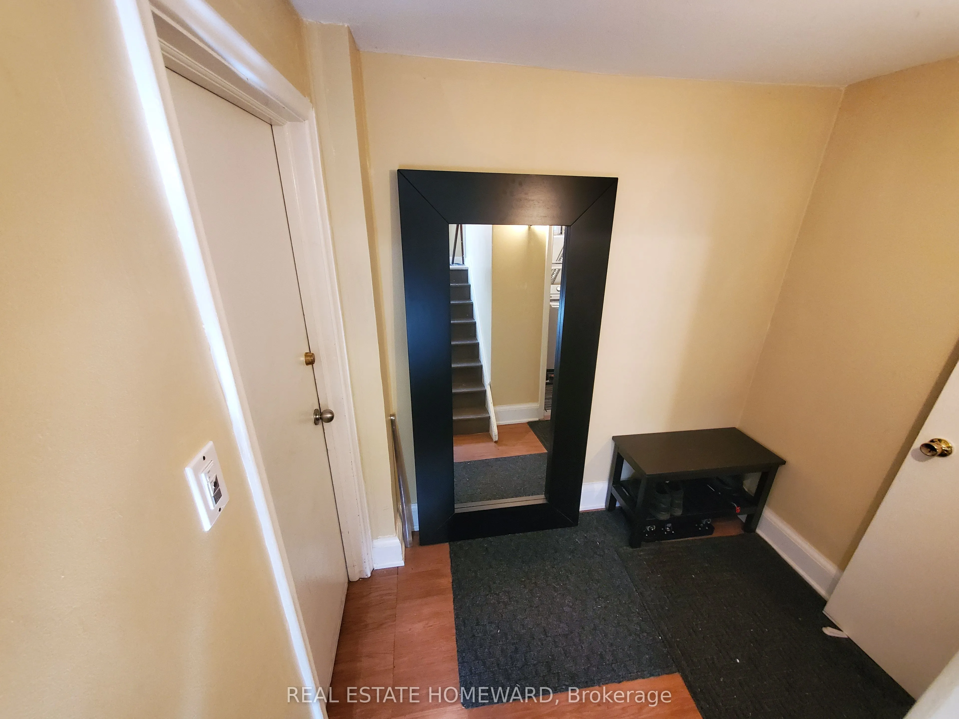 21 Love Crescent, #Lower