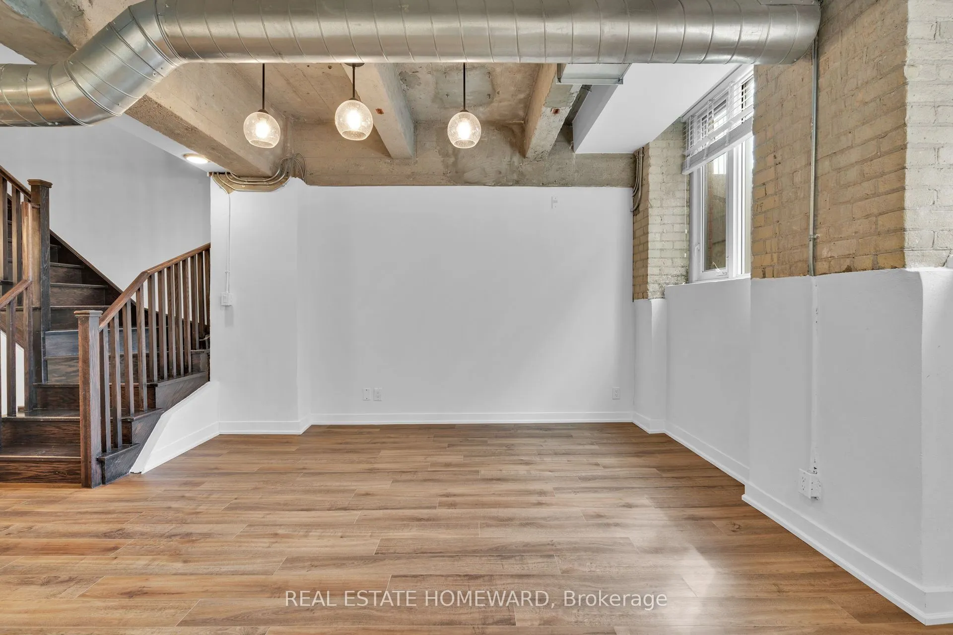 201 Carlaw Avenue, #128