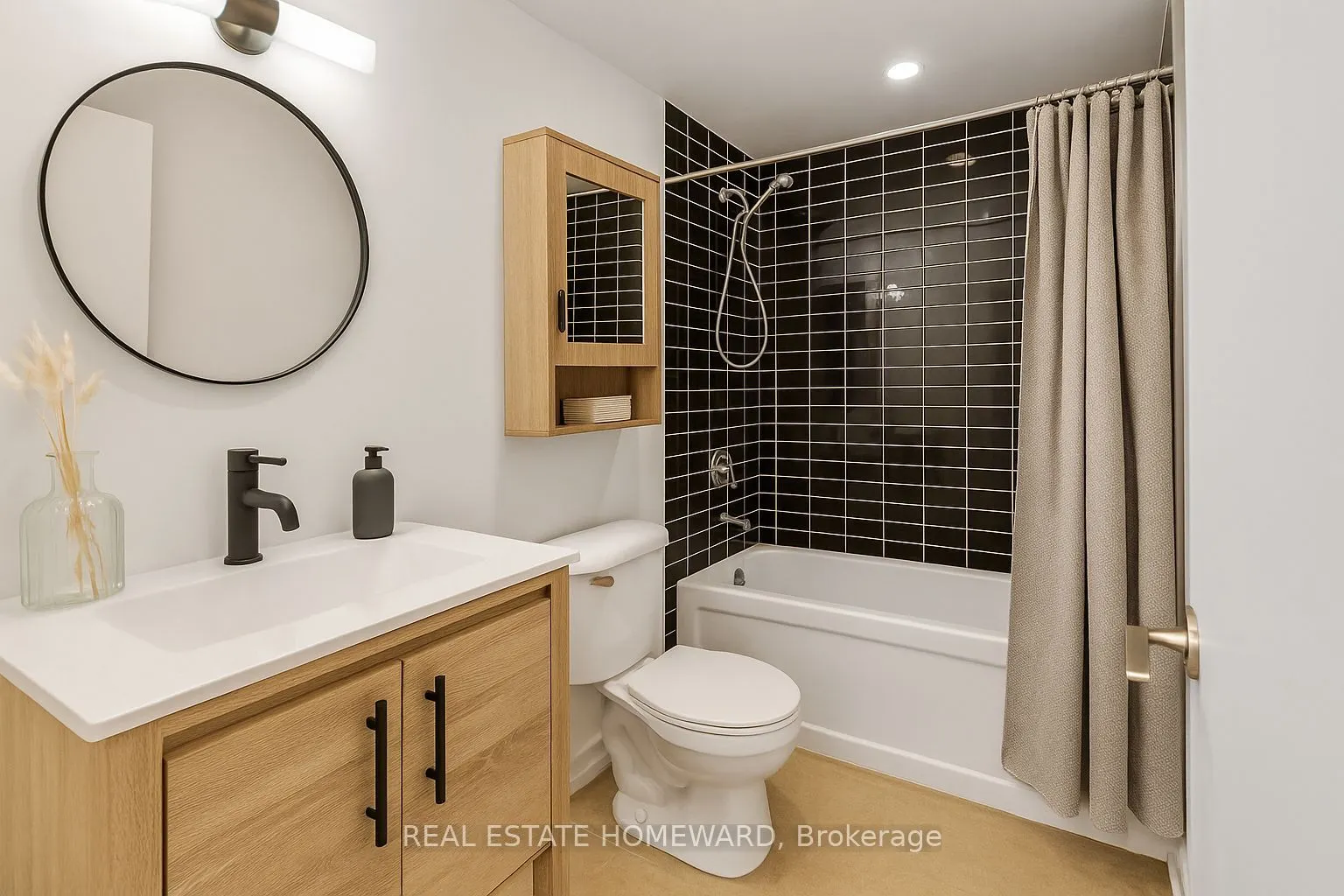 201 Carlaw Avenue, #128