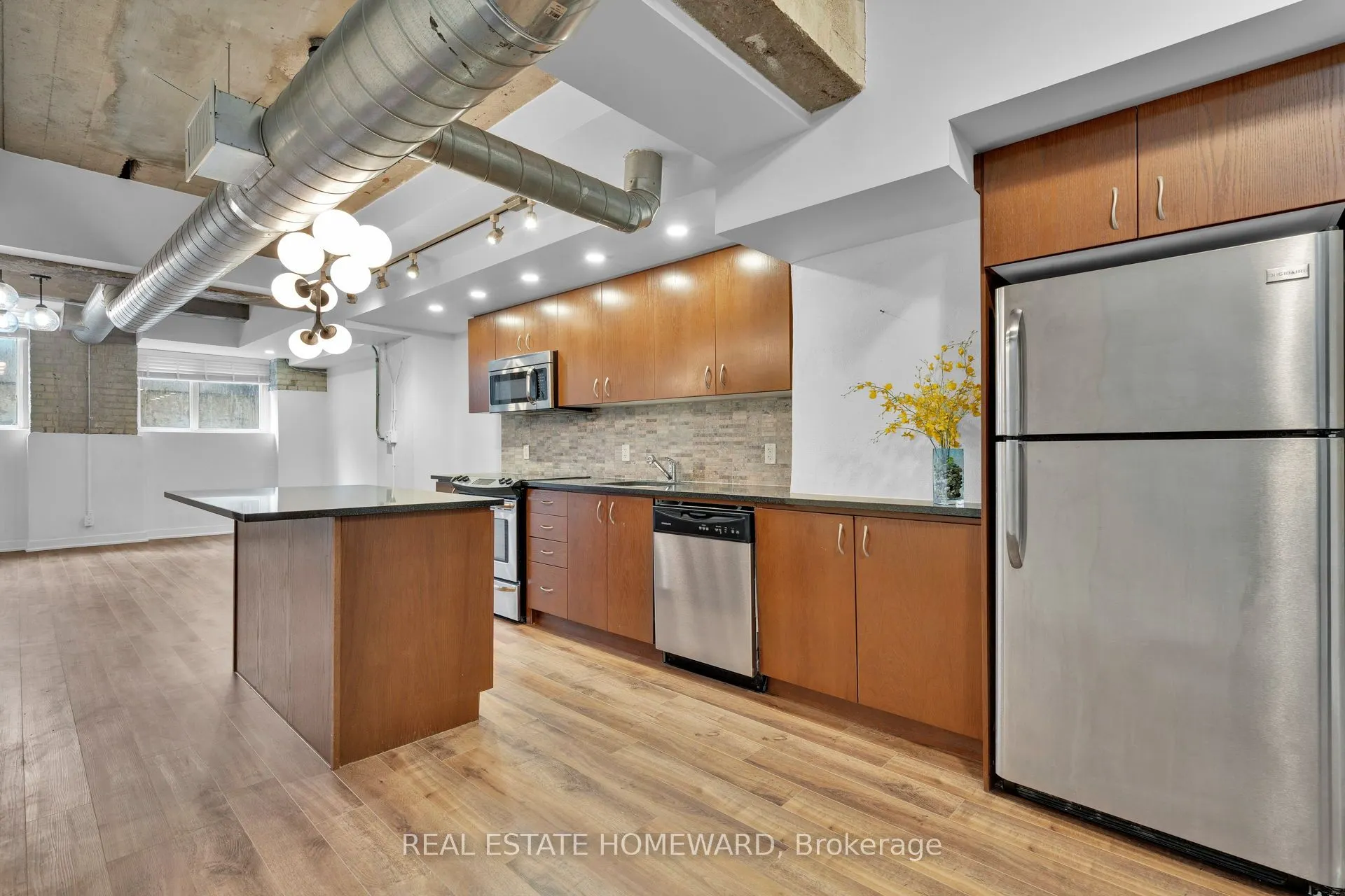 201 Carlaw Avenue, #128