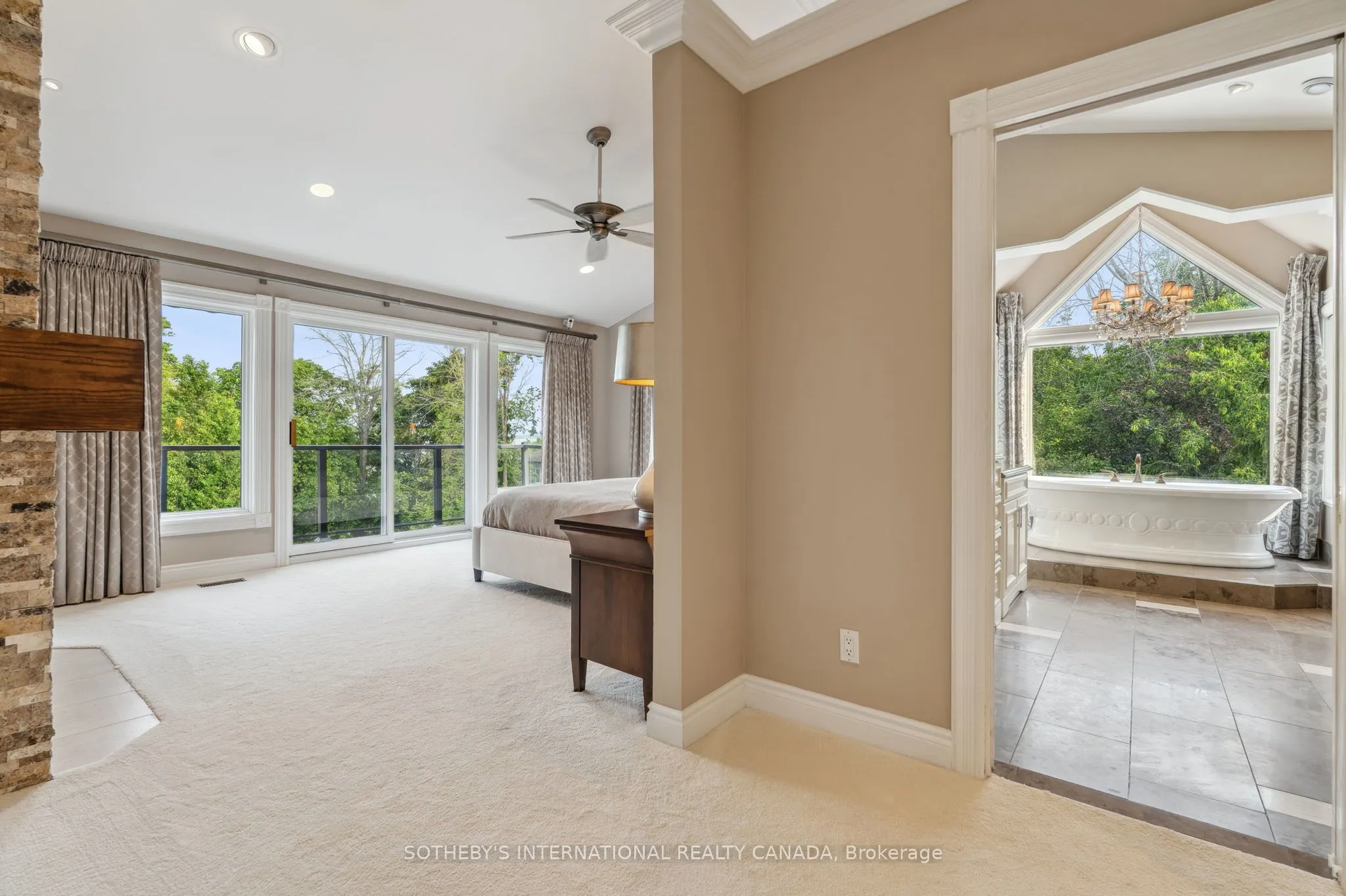12 Island View Court