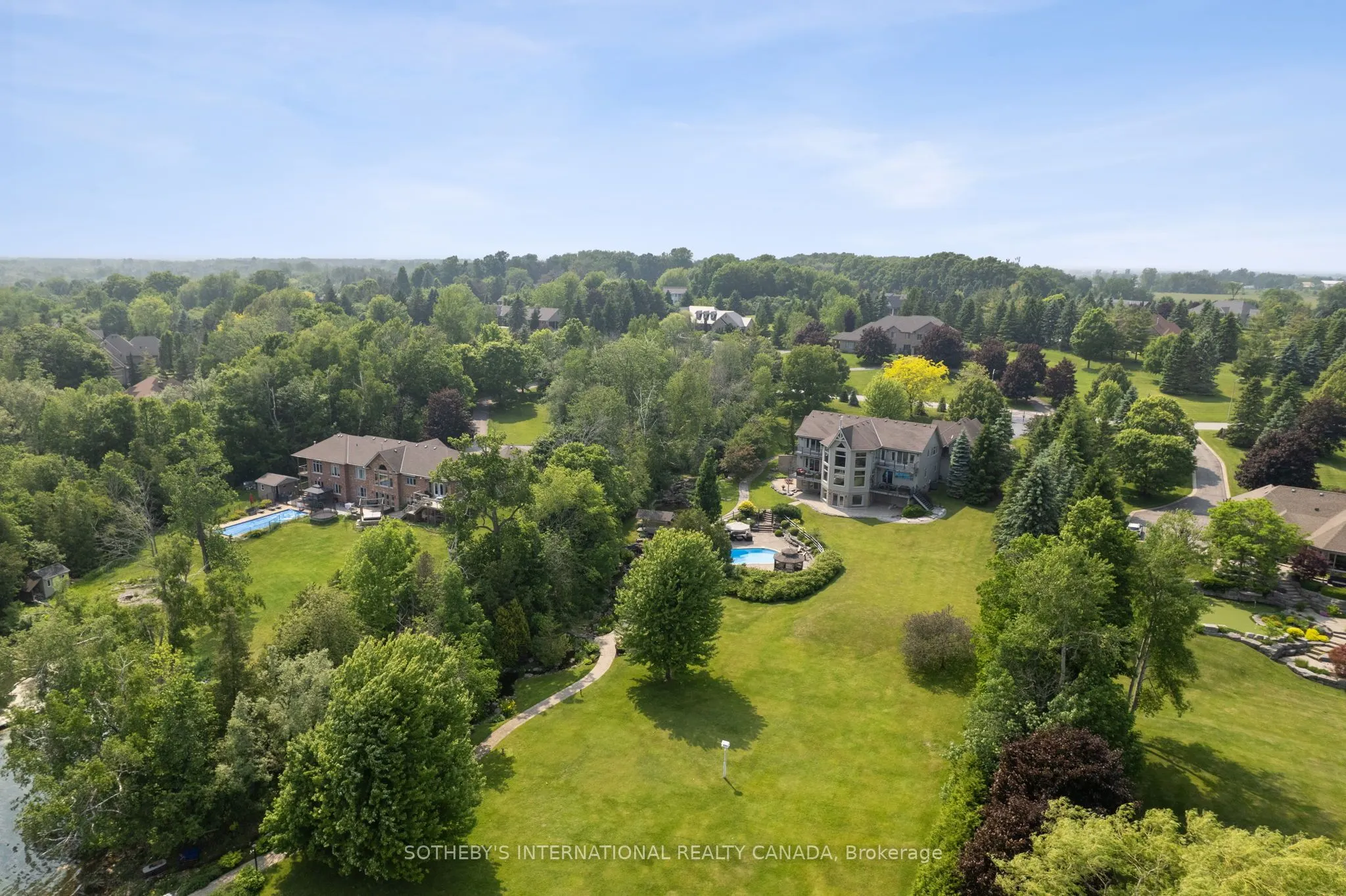 12 Island View Court