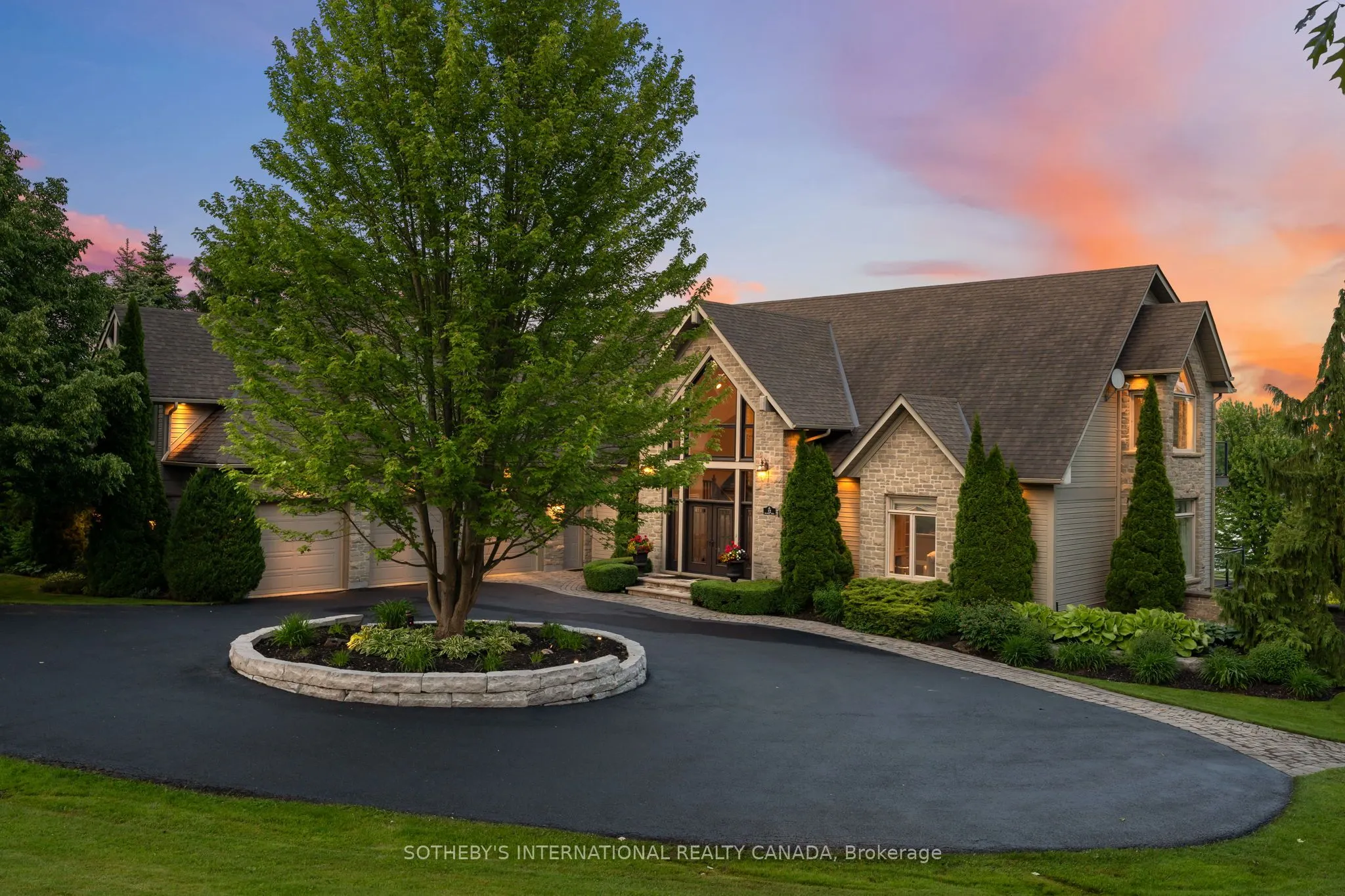 12 Island View Court