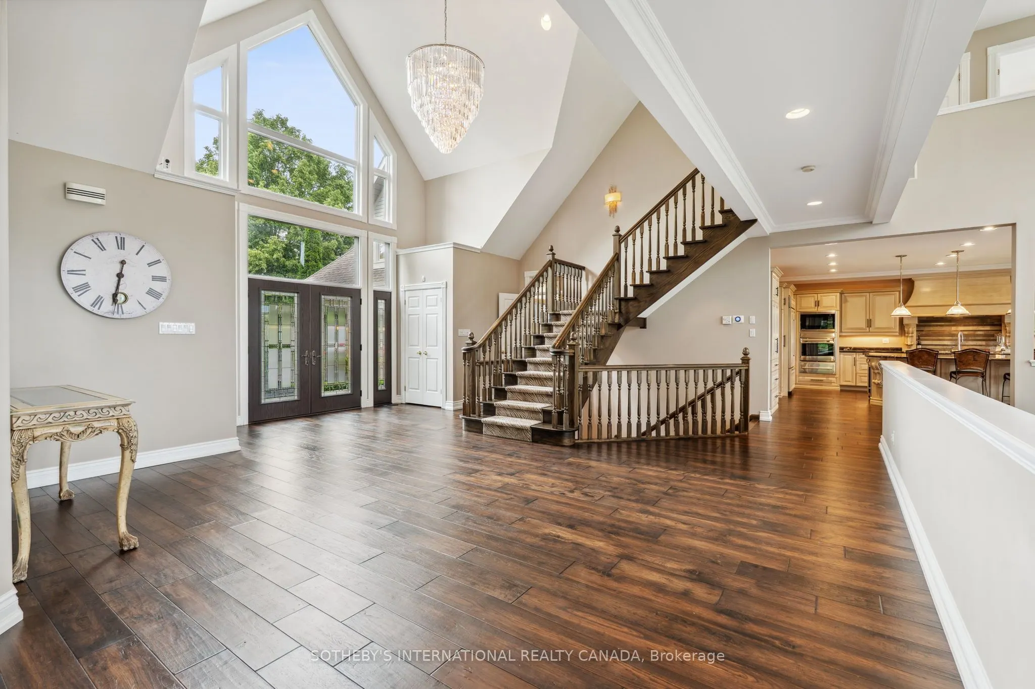 12 Island View Court